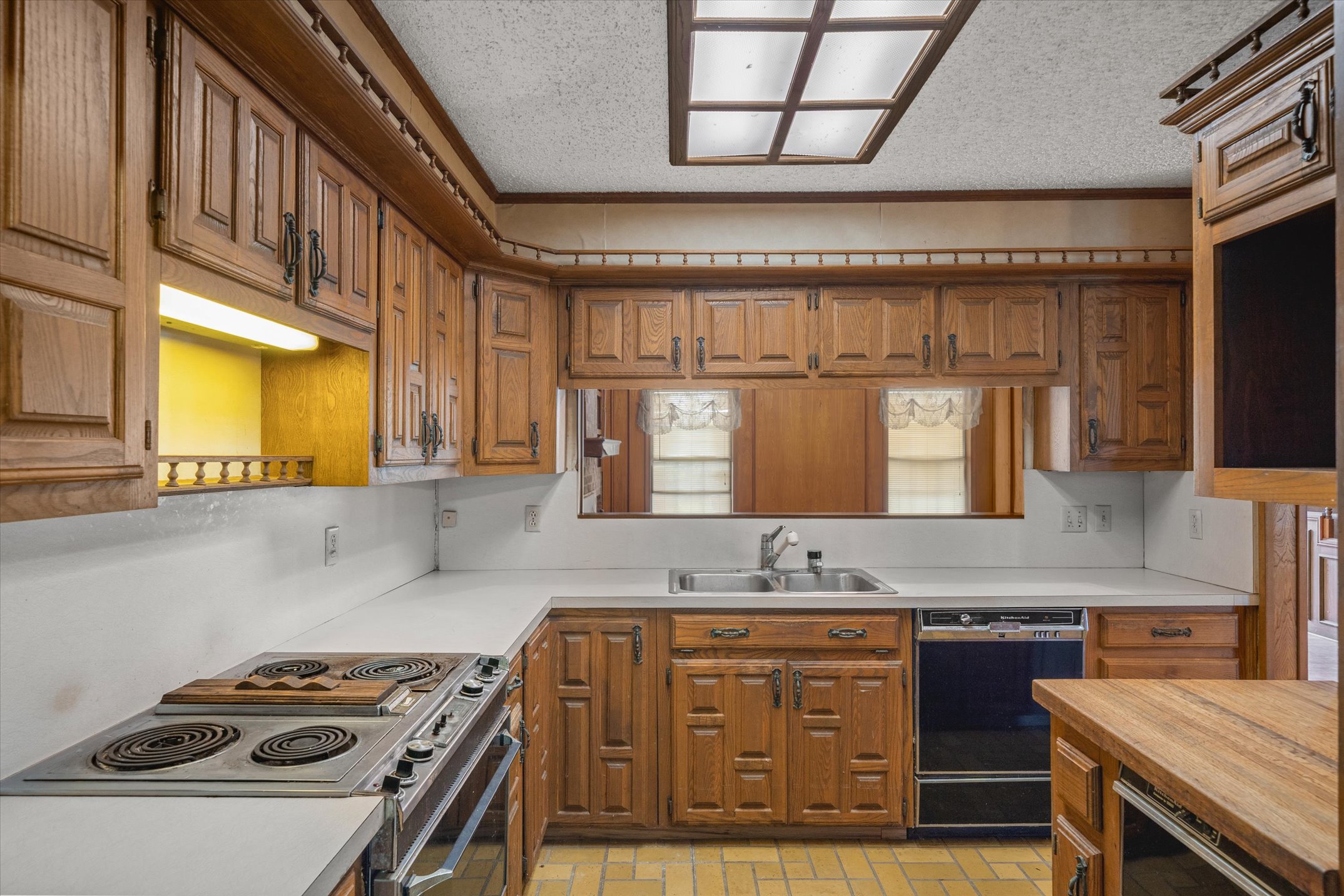 Wills Point, Texas, 75169, United States, 4 Bedrooms Bedrooms, ,3 BathroomsBathrooms,Residential,For Sale,1979230