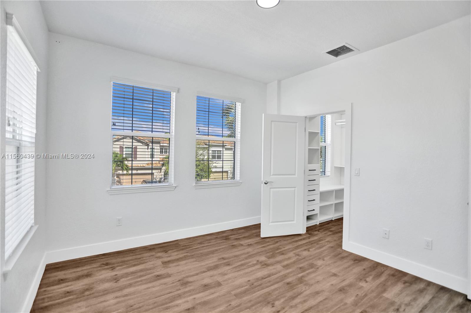 4334 Large Leaf Ln, Hollywood, Florida, 33021, United States, 6 Bedrooms Bedrooms, ,4 BathroomsBathrooms,Residential,For Sale,4334 Large Leaf Ln,1500872