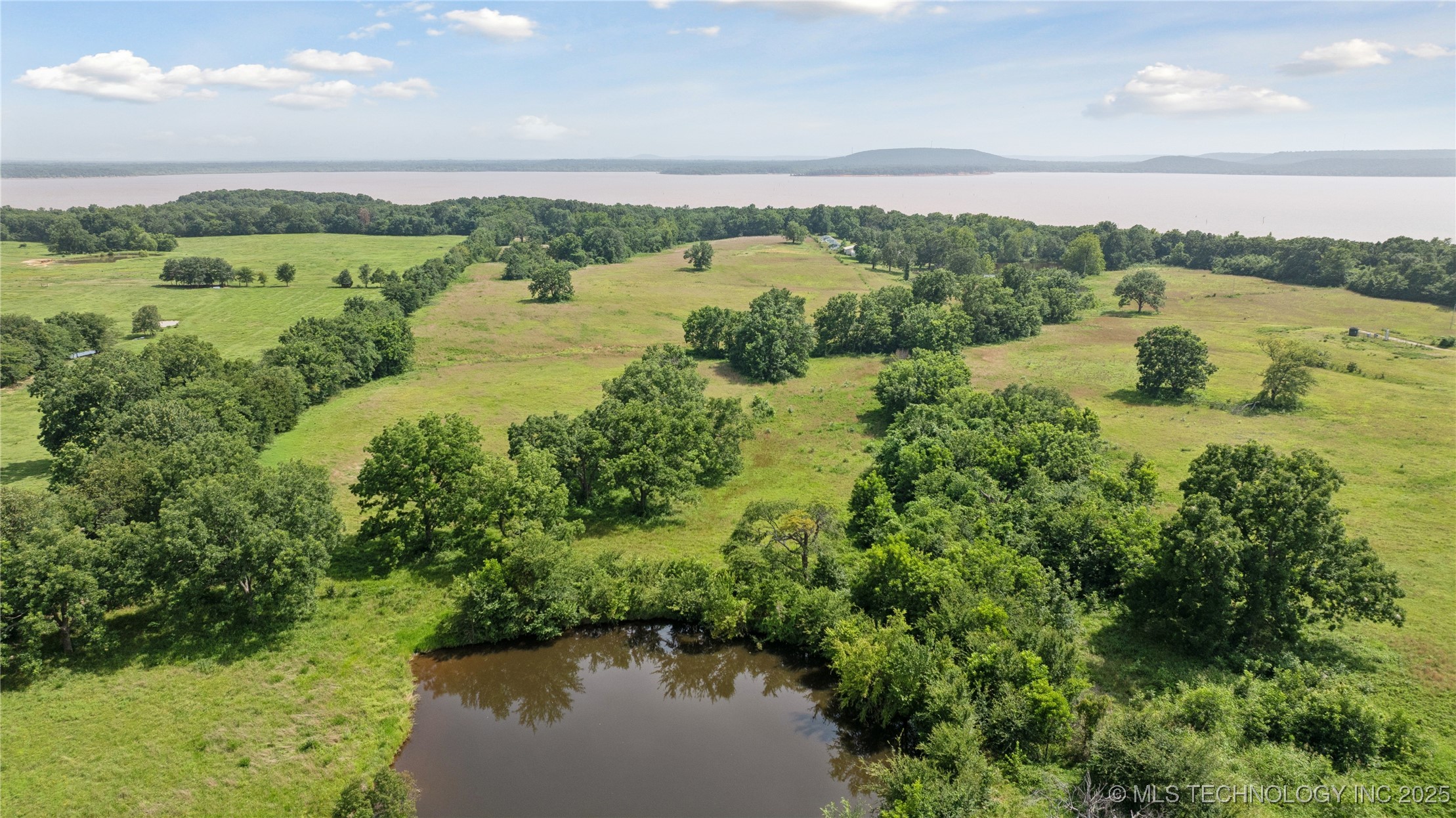 Henryetta, Oklahoma, 74437, United States, 3 Bedrooms Bedrooms, ,2 BathroomsBathrooms,Residential,For Sale,1907675