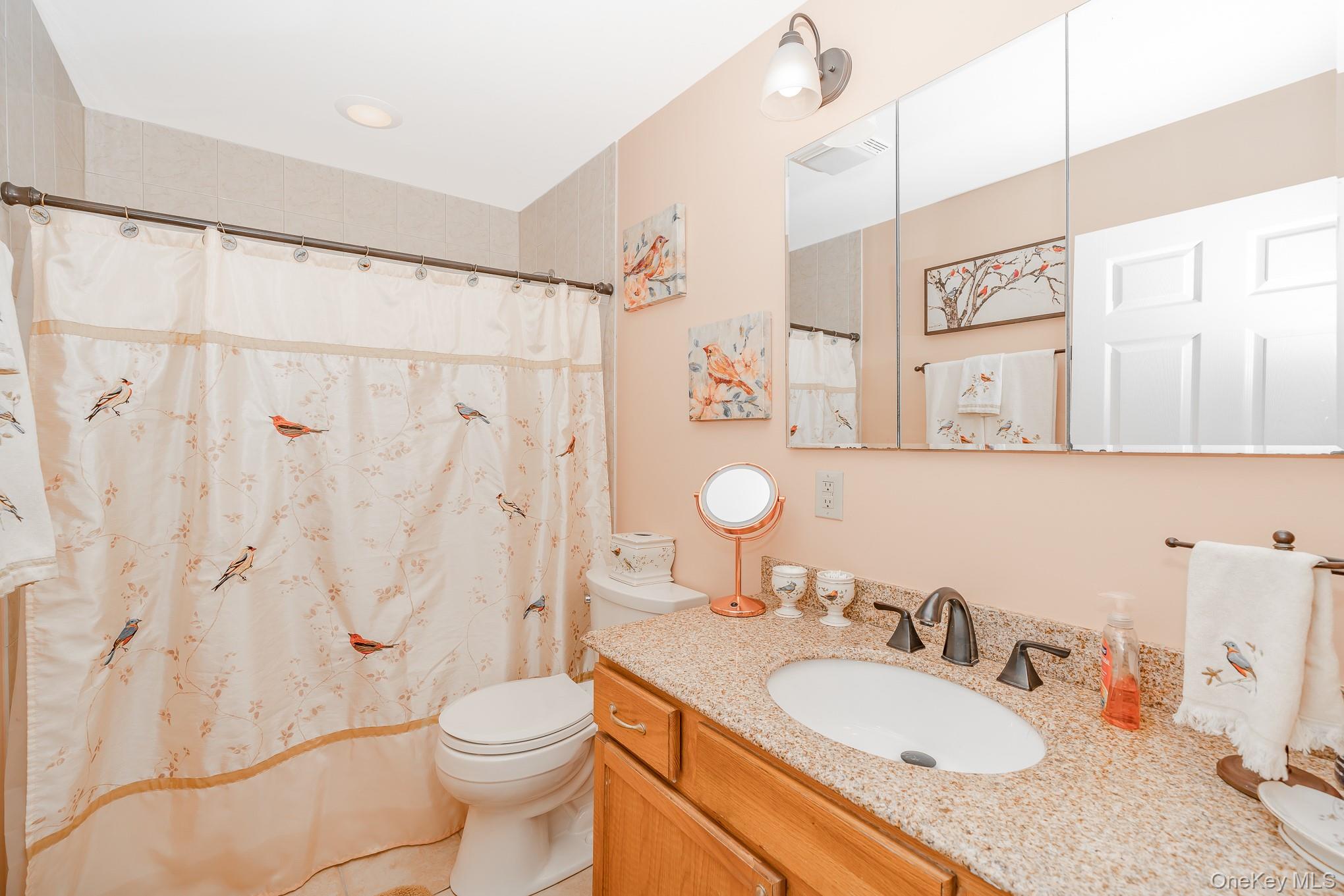 Bay Shore, New York, 11706, United States, 3 Bedrooms Bedrooms, ,1 BathroomBathrooms,Residential,For Sale,1980565