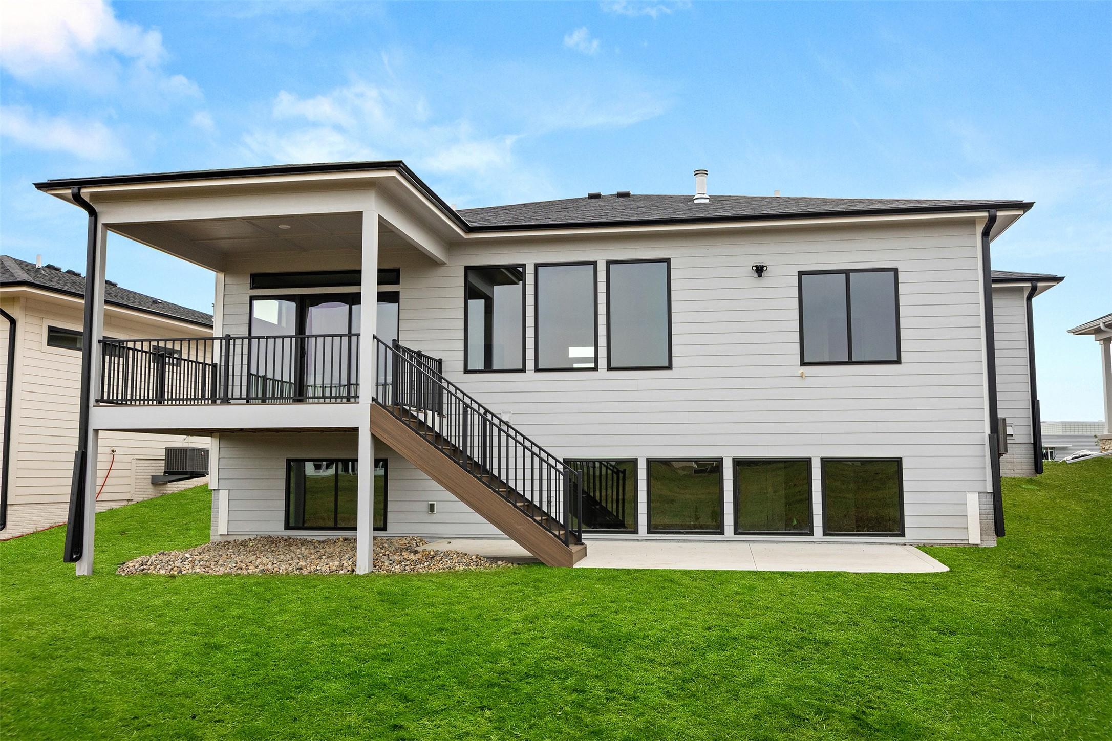 Urbandale, Iowa, 50323, United States, 4 Bedrooms Bedrooms, ,3 BathroomsBathrooms,Residential,For Sale,1975172