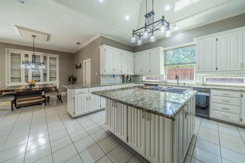 Arlington, Texas, 76013, United States, 4 Bedrooms Bedrooms, ,4 BathroomsBathrooms,Residential,For Sale,1978086