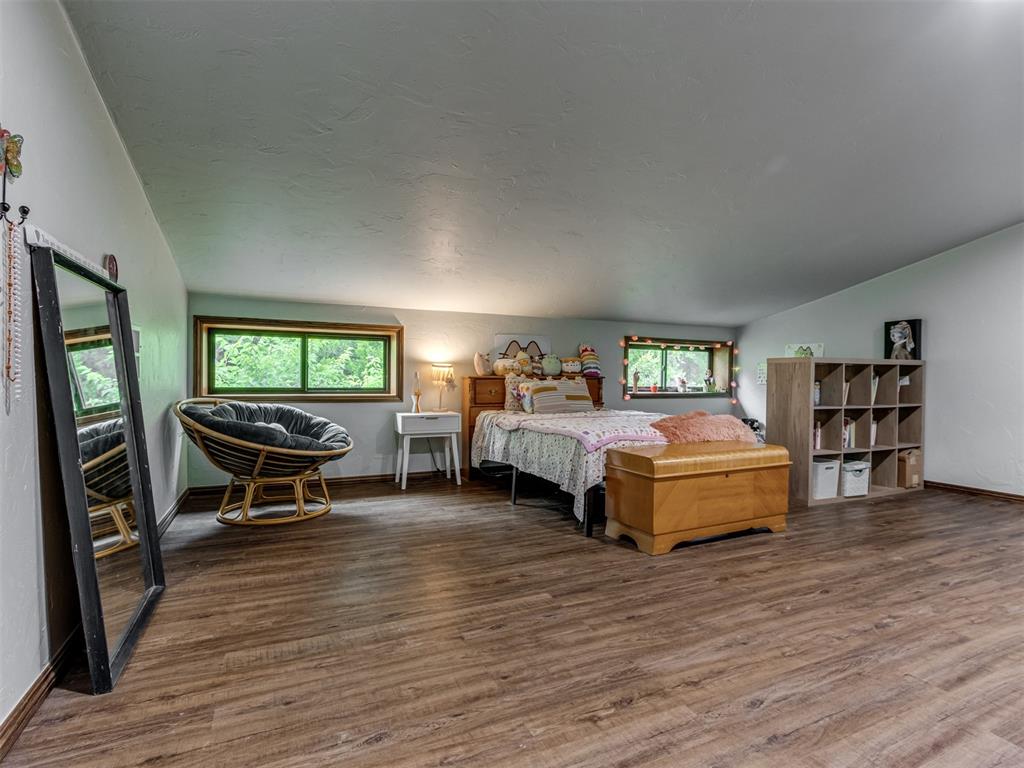 Oklahoma City, Oklahoma, 73131, United States, 4 Bedrooms Bedrooms, ,5 BathroomsBathrooms,Residential,For Sale,1919508
