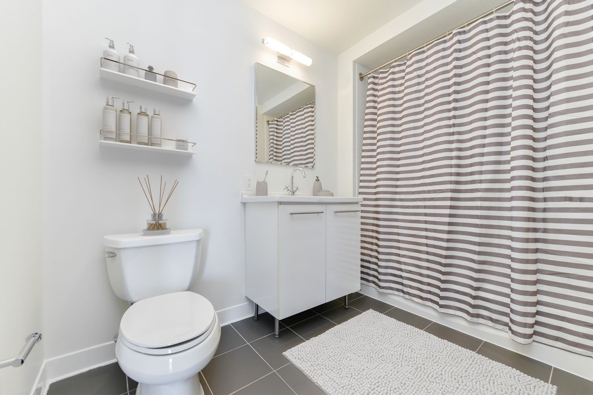  2 Earhart Street, Unit 1001, Cambridge, MA, 02141 - 物件實景