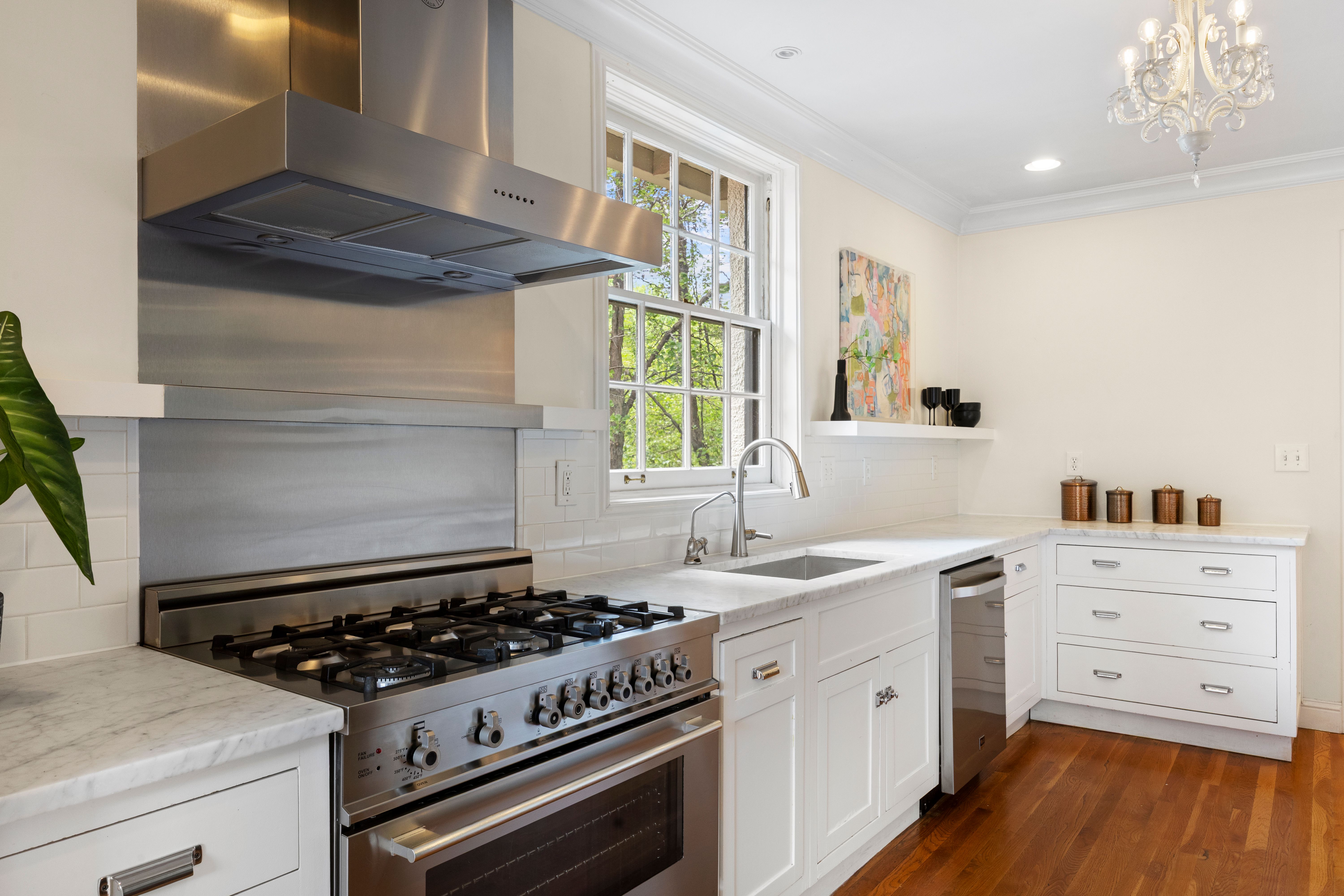  Mediterranean Masterpiece Spanning Prestigious 7th Avenue Parkway - 物件實景
