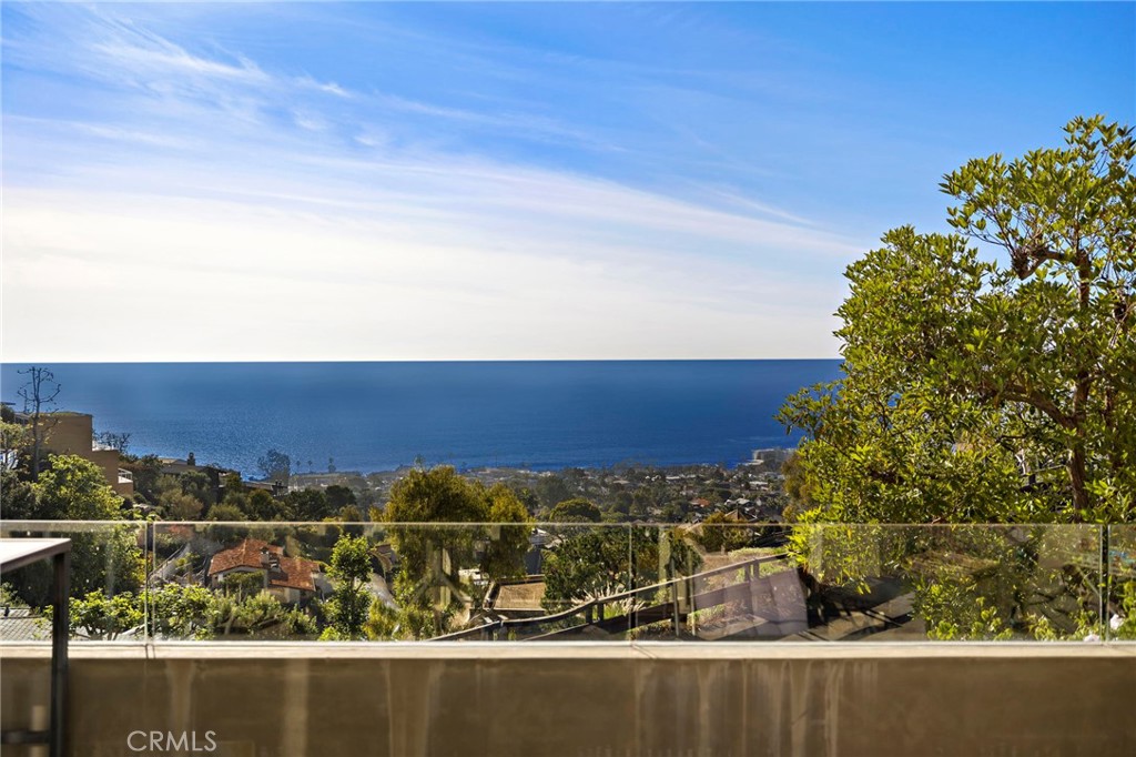 Laguna Beach, California, 92651, United States, 4 Bedrooms Bedrooms, ,5 BathroomsBathrooms,Residential,For Sale,2000559