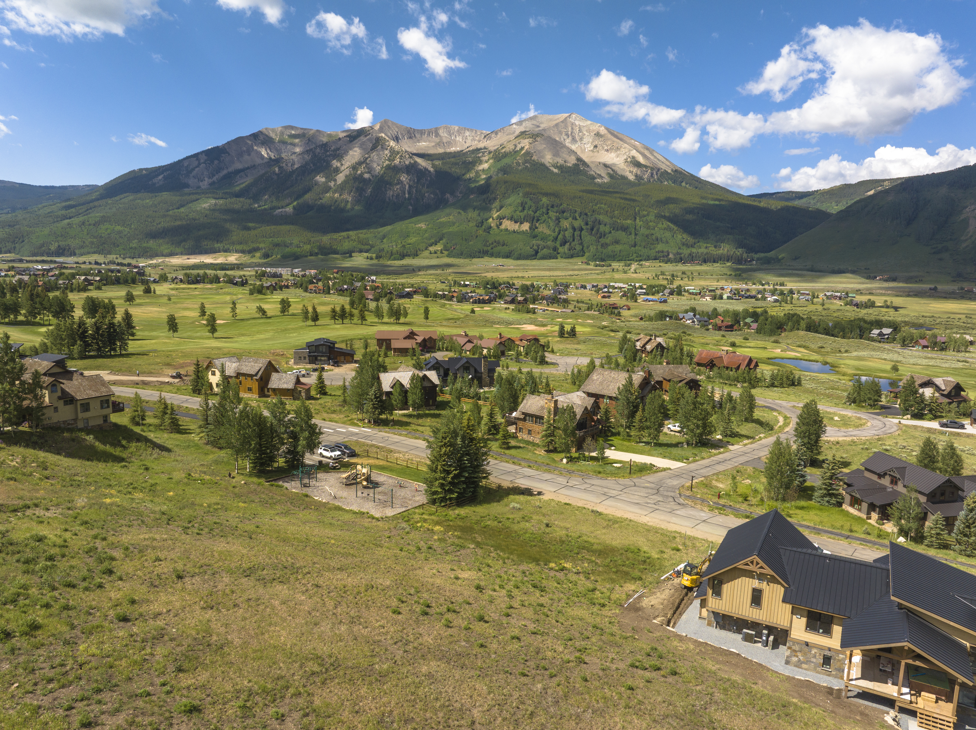  400 Country Club Drive, Crested Butte, CO, 81224 - 物件實景