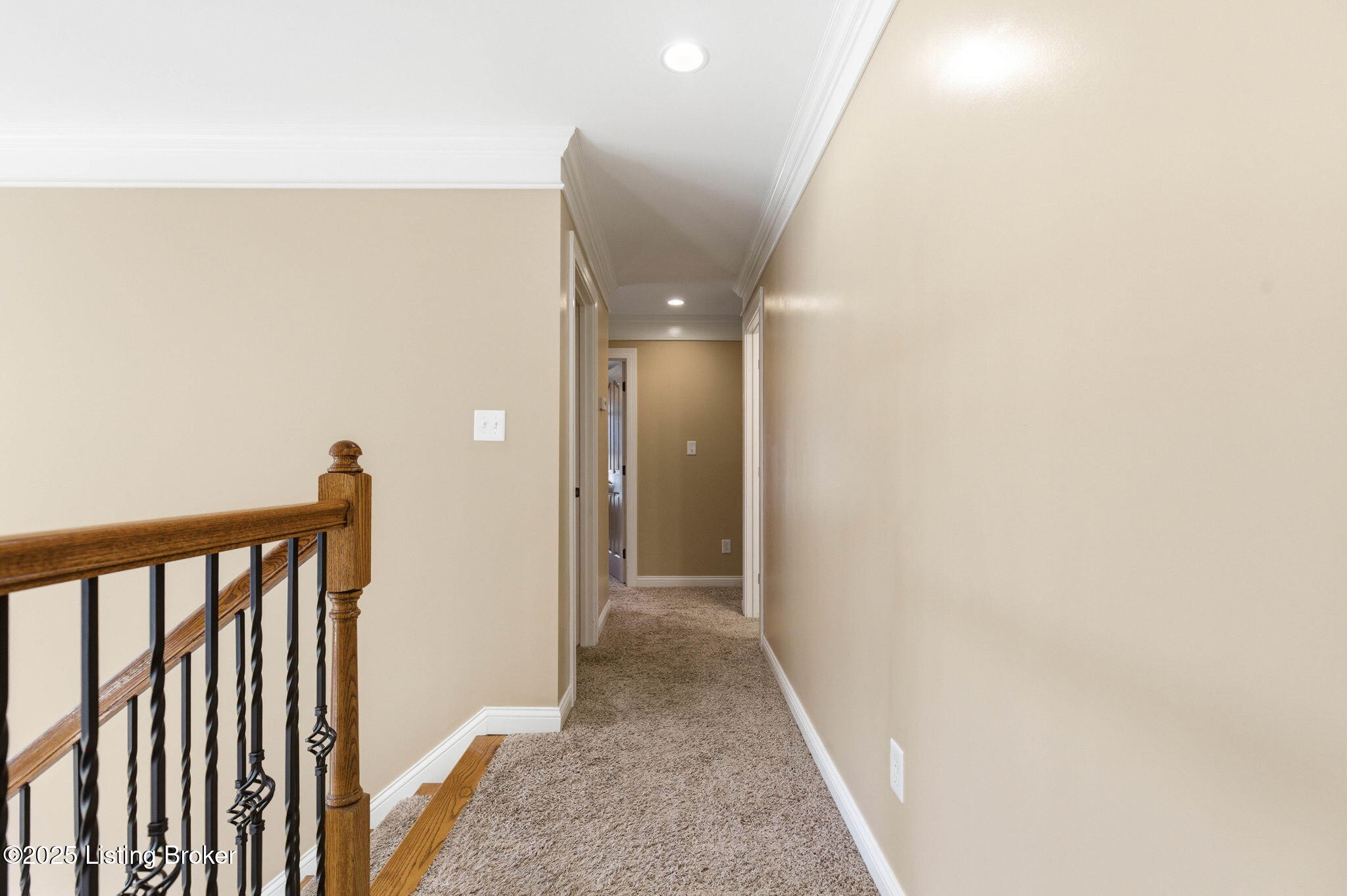 La Grange, Kentucky, 40031, United States, 5 Bedrooms Bedrooms, ,4 BathroomsBathrooms,Residential,For Sale,1971685