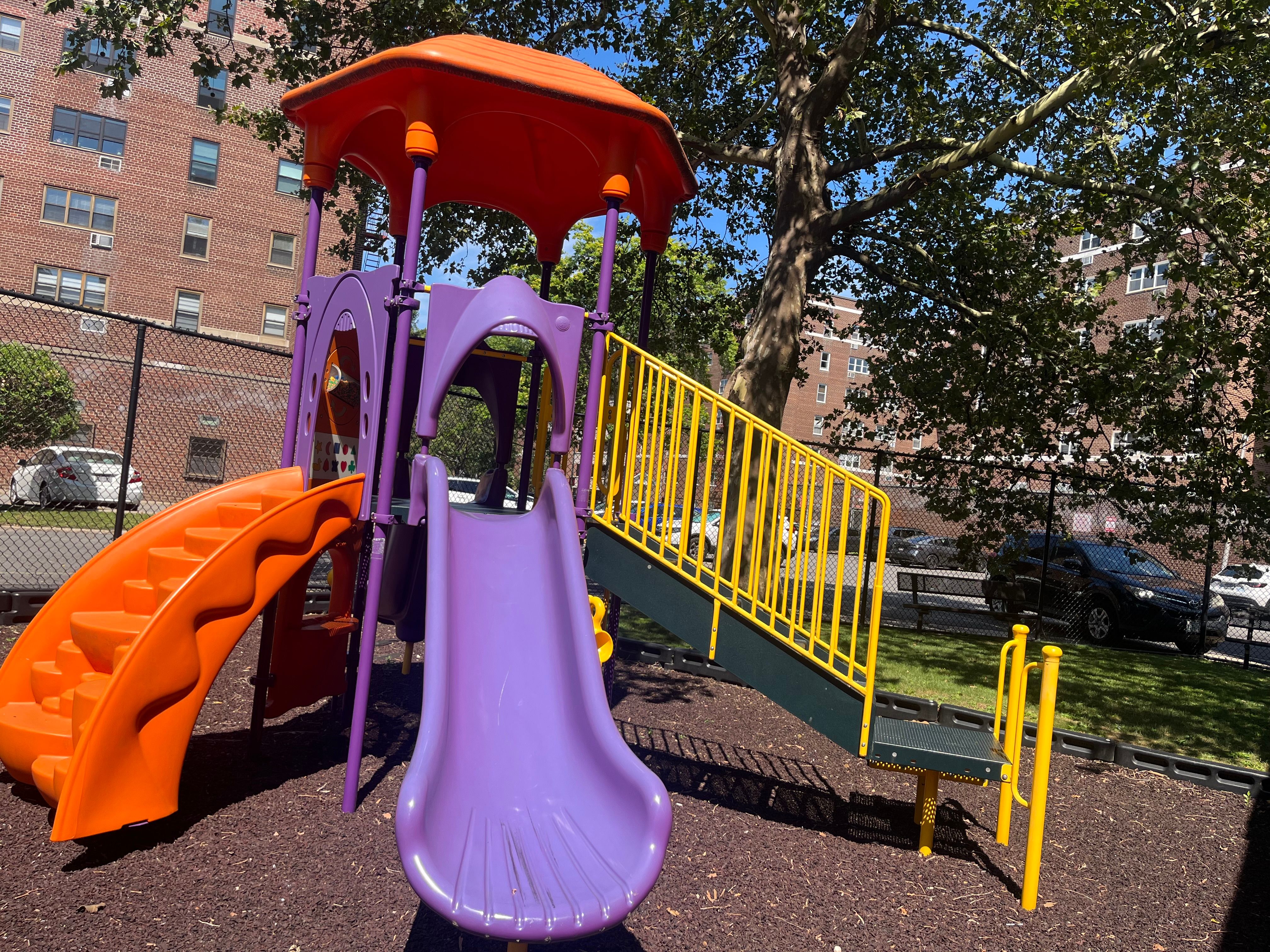  8429 153rd Avenue, Howard Beach, NY, 11414 - 物件實景
