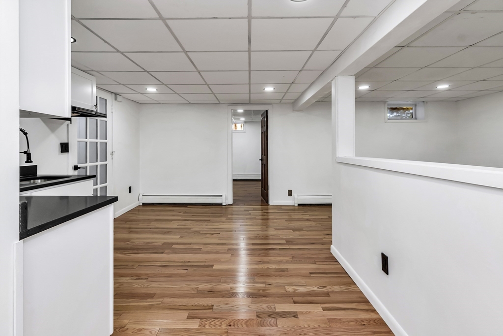 Methuen, Massachusetts, 01844, United States, 4 Bedrooms Bedrooms, ,3 BathroomsBathrooms,Residential,For Sale,1978164