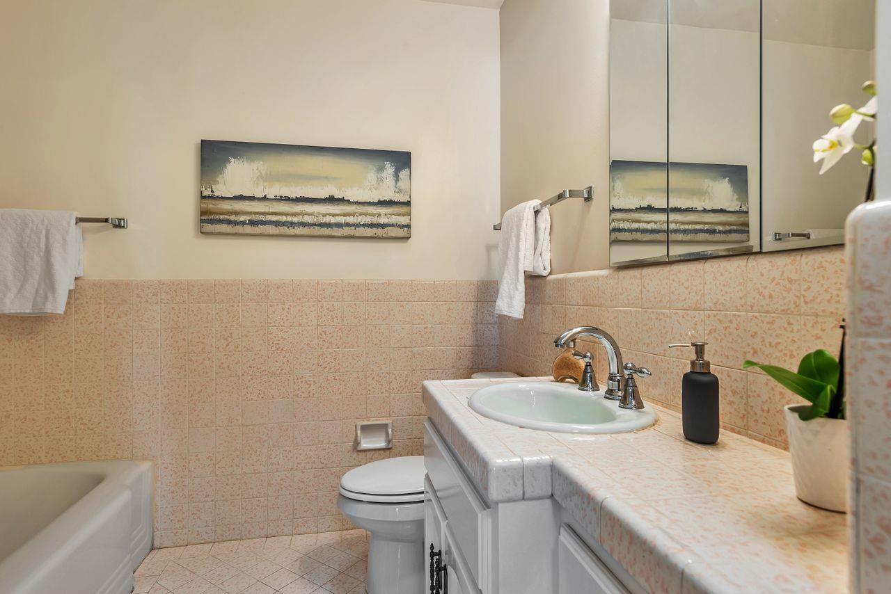 San Mateo, California, 94403, United States, 4 Bedrooms Bedrooms, ,3 BathroomsBathrooms,Residential,For Sale,1848740