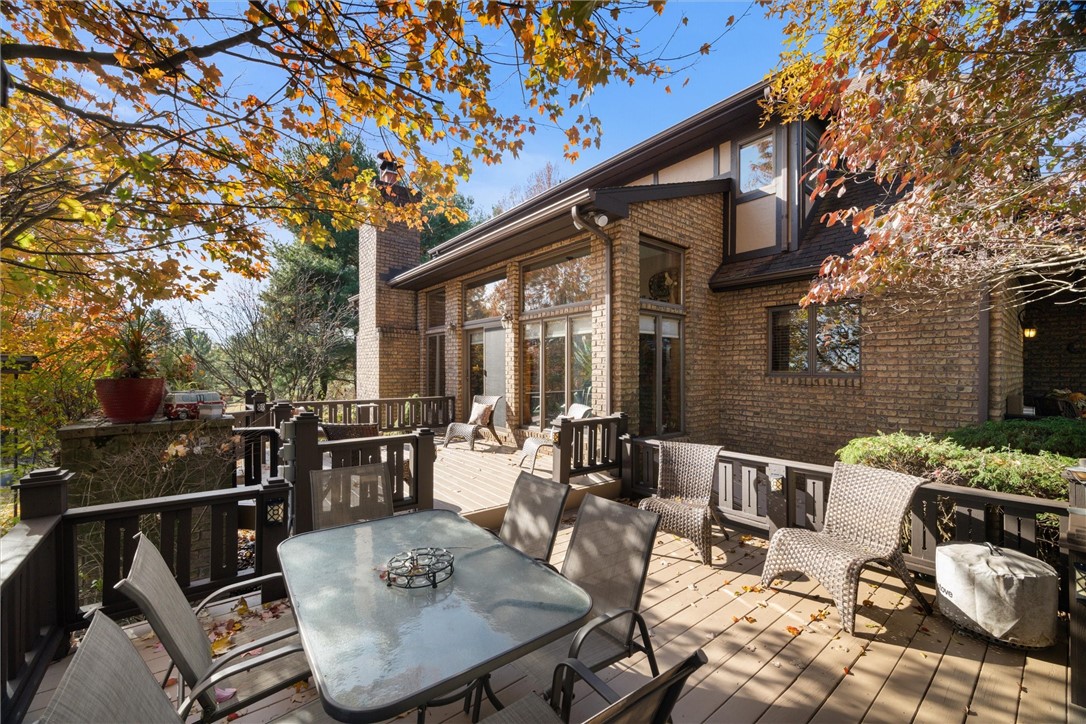 South Strabane, Pennsylvania, 15301, United States, 5 Bedrooms Bedrooms, ,5 BathroomsBathrooms,Residential,For Sale,2003088