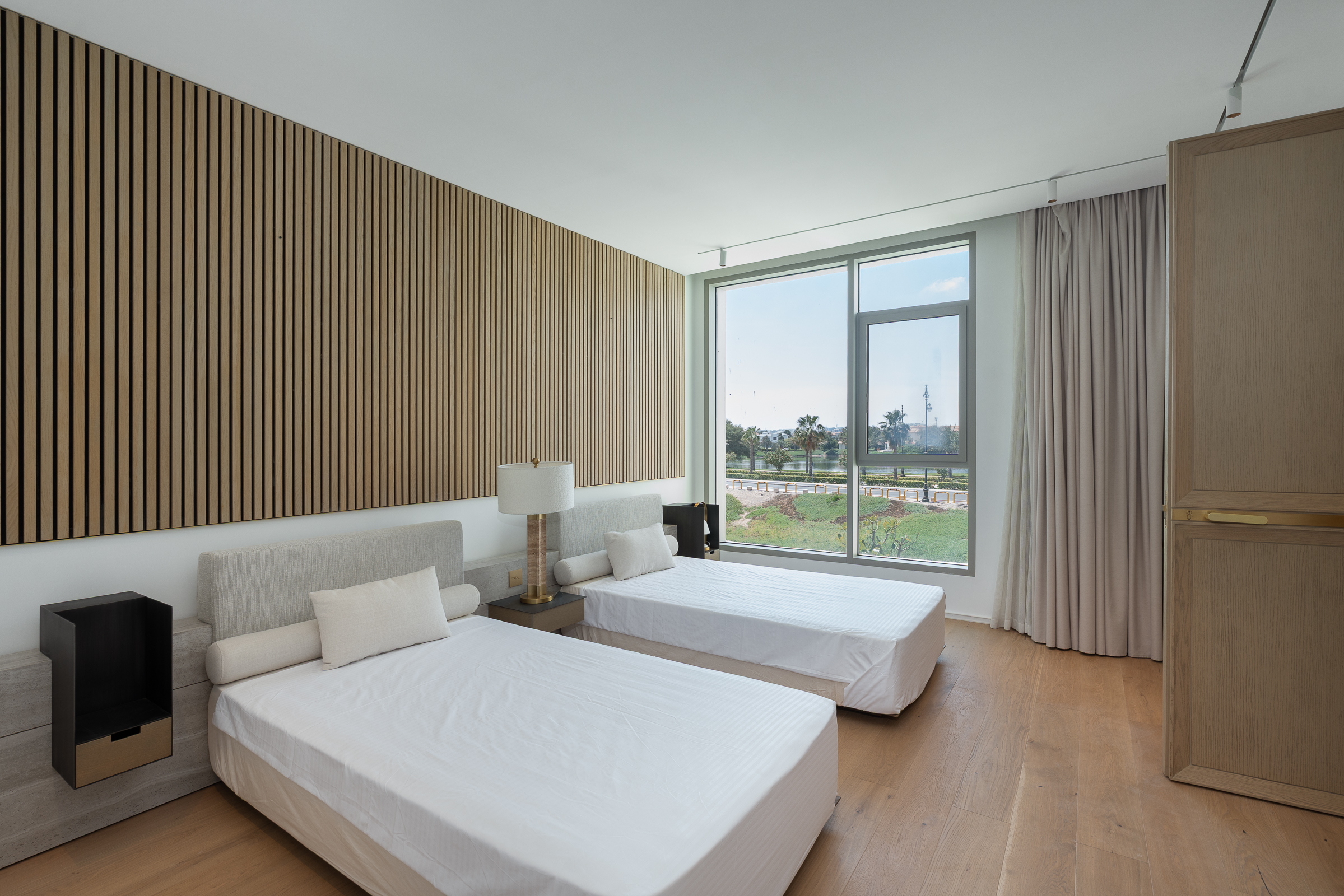  Ready-to-Move Lakefront Villa in Jumeirah Islands - 物件實景