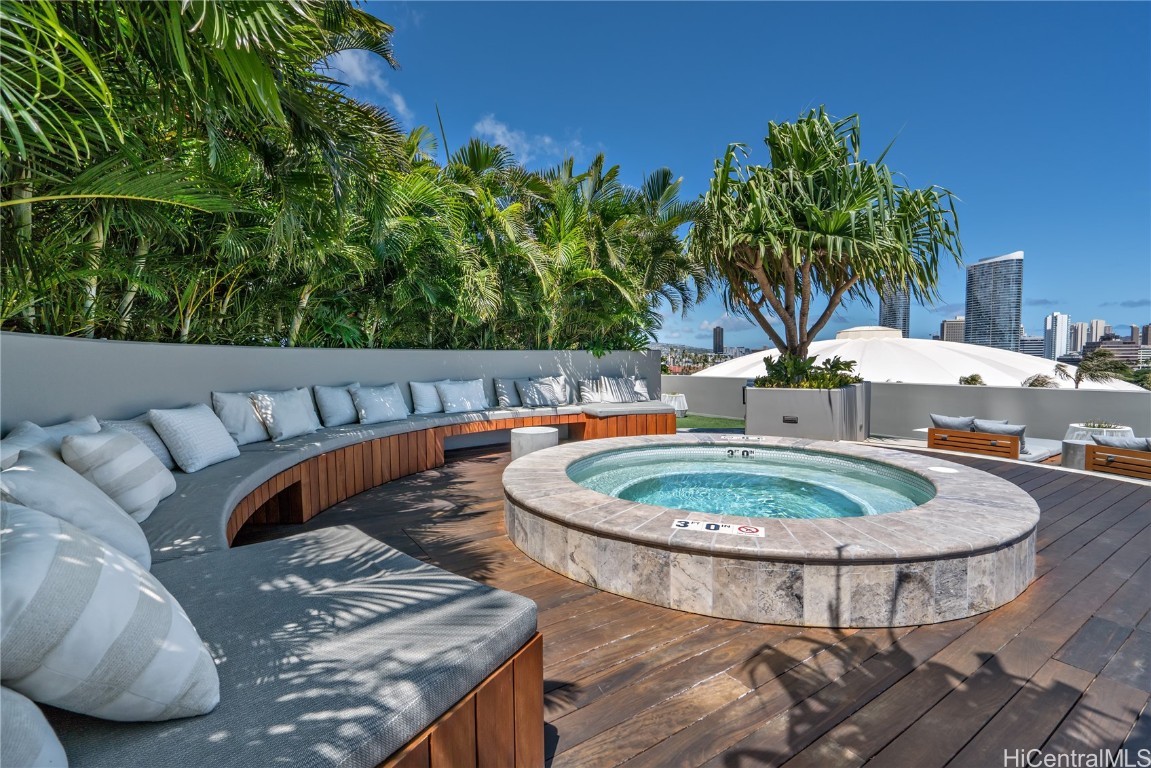 Honolulu, Hawaii, 96813, United States, 1 Bedroom Bedrooms, ,1 BathroomBathrooms,Residential,For Sale,1705133