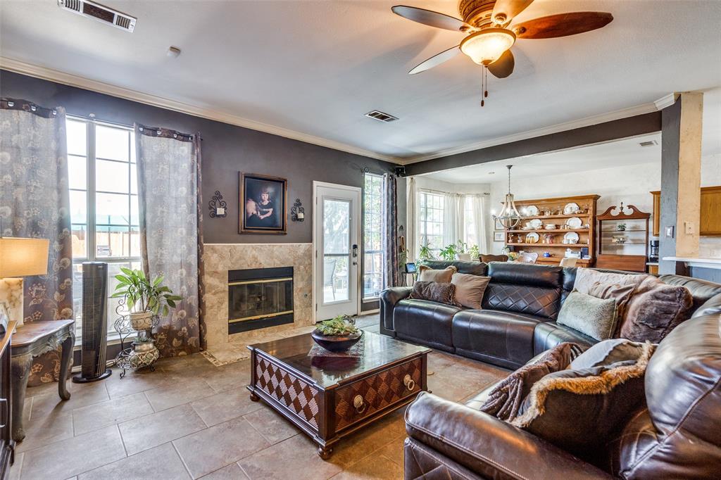 Carrollton, Texas, 75010, United States, 4 Bedrooms Bedrooms, ,4 BathroomsBathrooms,Residential,For Sale,2019559