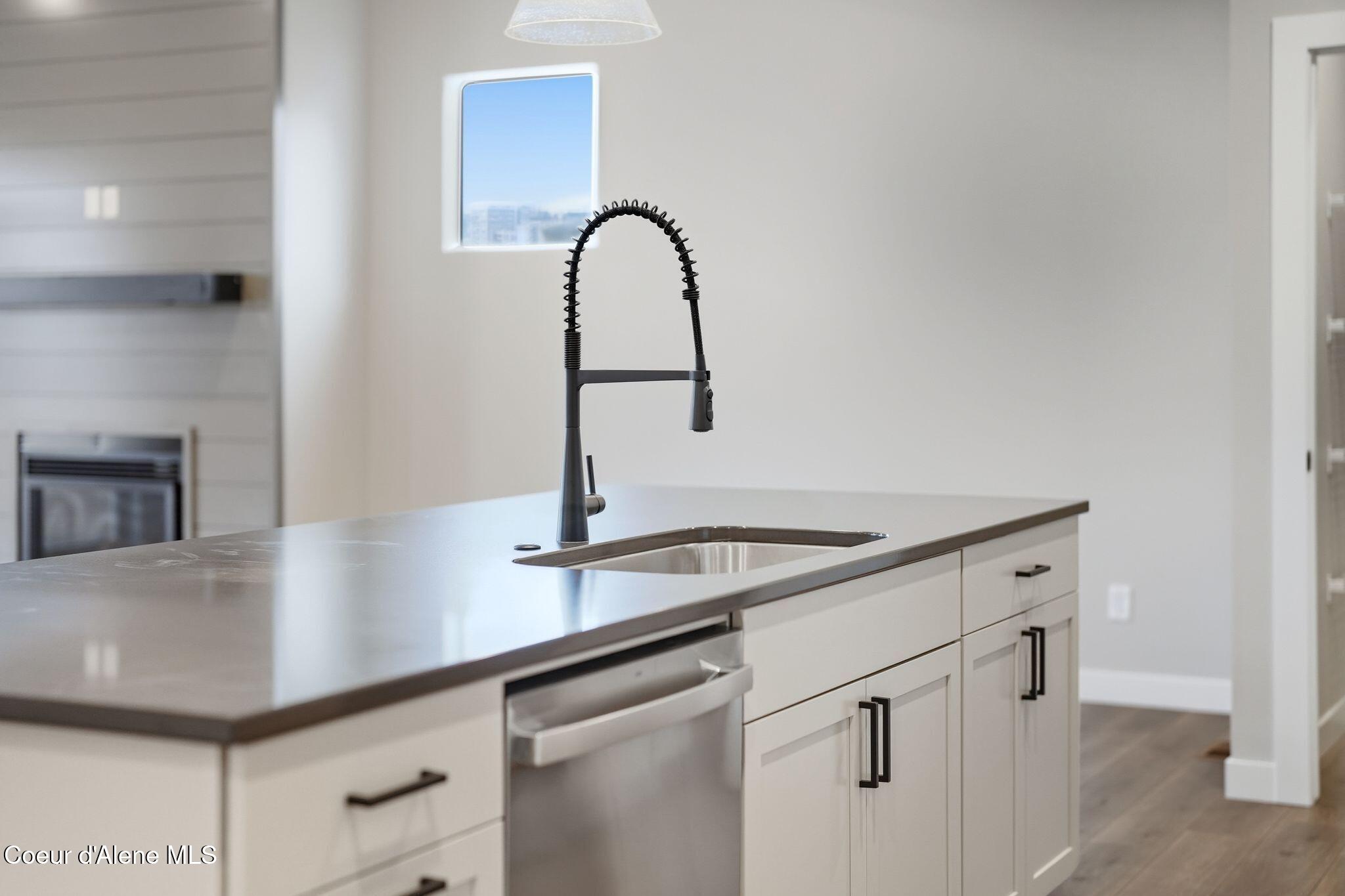 Coeur d'Alene, Idaho, 83815, United States, 4 Bedrooms Bedrooms, ,3 BathroomsBathrooms,Residential,For Sale,2015993