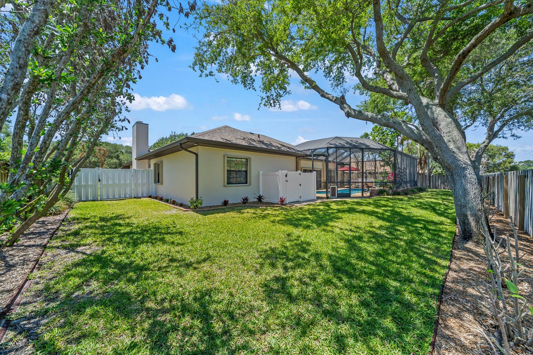  560 Veracruz Boulevard, Indialantic, FL, 32903 - 物件實景