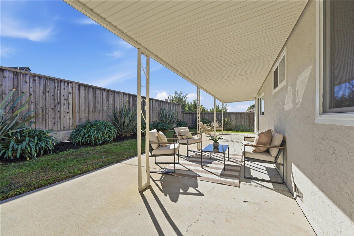 San Jose, California, 95148, United States, 4 Bedrooms Bedrooms, ,2 BathroomsBathrooms,Residential,For Sale,1988952