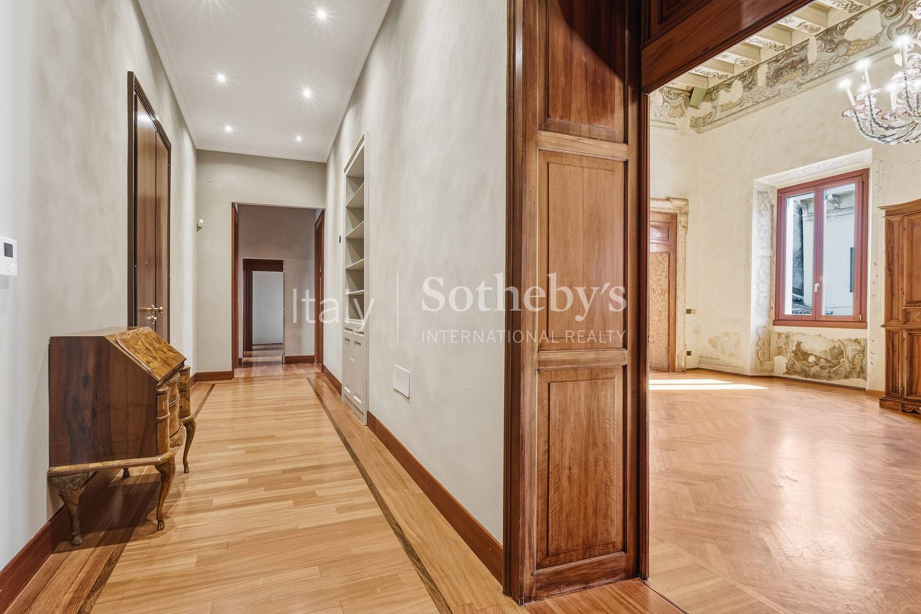  Prestigious Residence in a Historic Palazzo in the centre of Verona - 物件實景