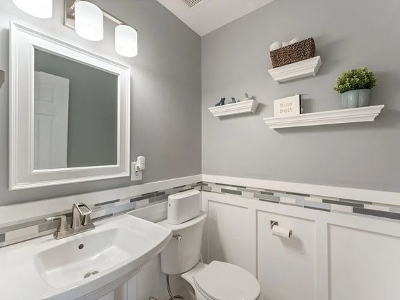 Manassas Park, Virginia, 20111, United States, 4 Bedrooms Bedrooms, ,4 BathroomsBathrooms,Residential,For Sale,1978924