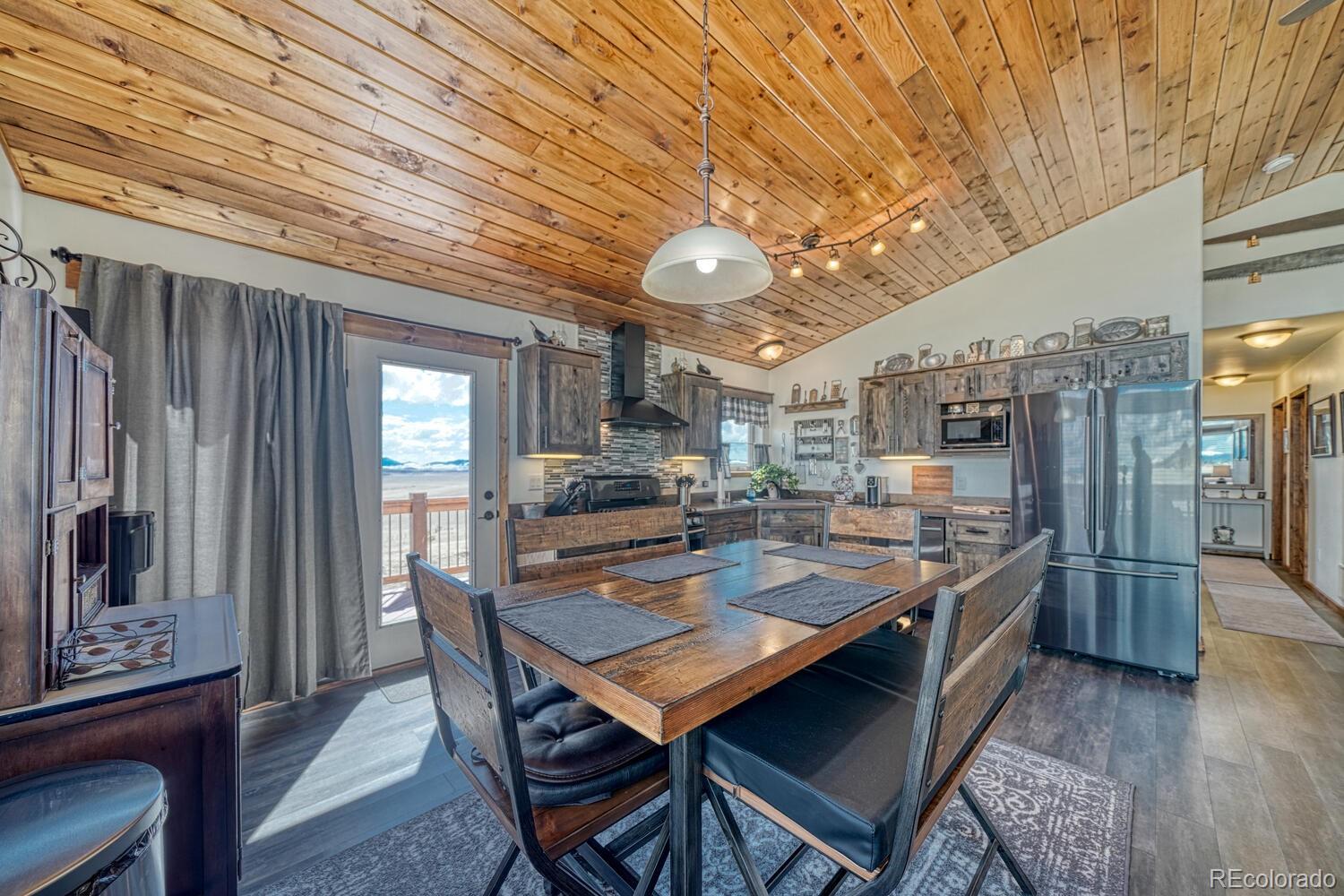 Hartsel, Colorado, 80449, United States, 2 Bedrooms Bedrooms, ,1 BathroomBathrooms,Residential,For Sale,1804606