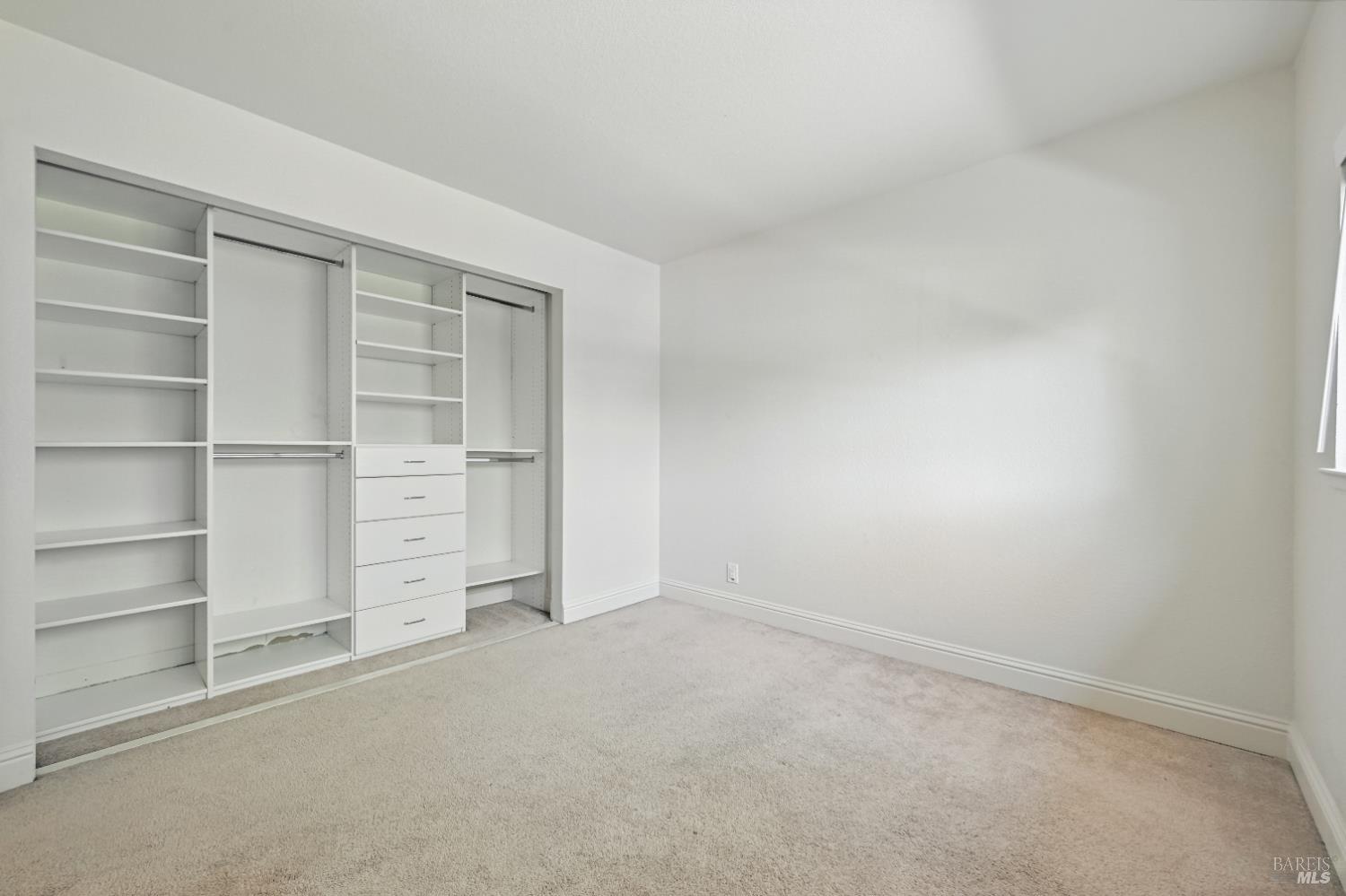 Windsor, California, 95492, United States, 4 Bedrooms Bedrooms, ,3 BathroomsBathrooms,Residential,For Sale,1926215