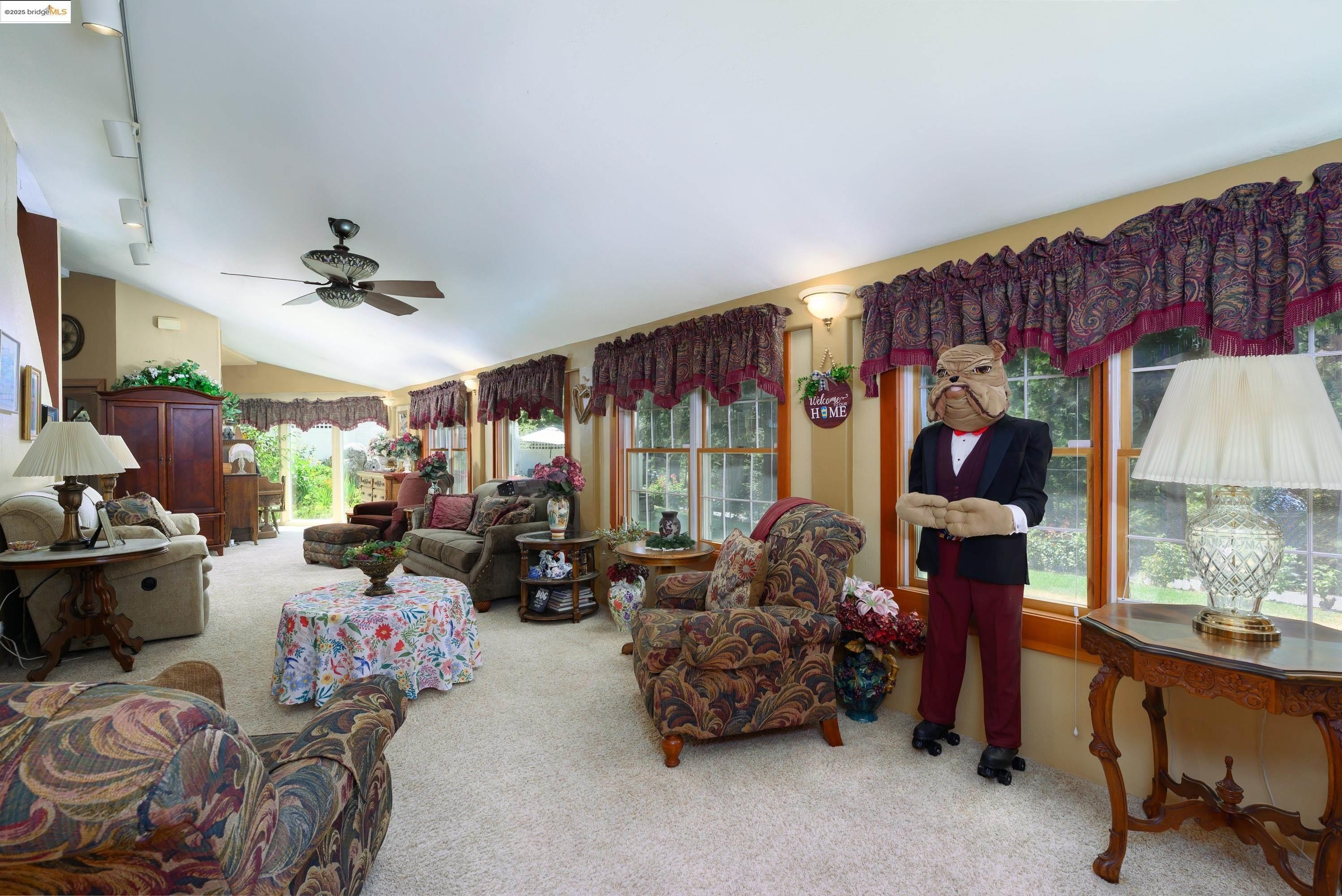 Twain Harte, California, 95383, United States, 3 Bedrooms Bedrooms, ,5 BathroomsBathrooms,Residential,For Sale,1900686