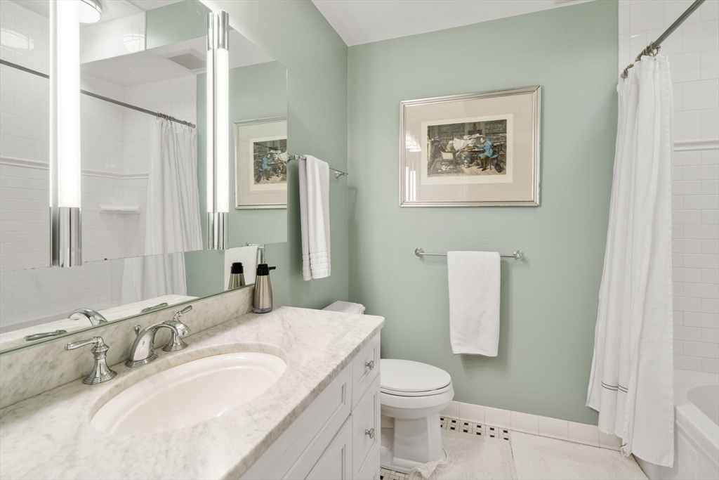 Watertown, Massachusetts, 02472, United States, 3 Bedrooms Bedrooms, ,3 BathroomsBathrooms,Residential,For Sale,1850187