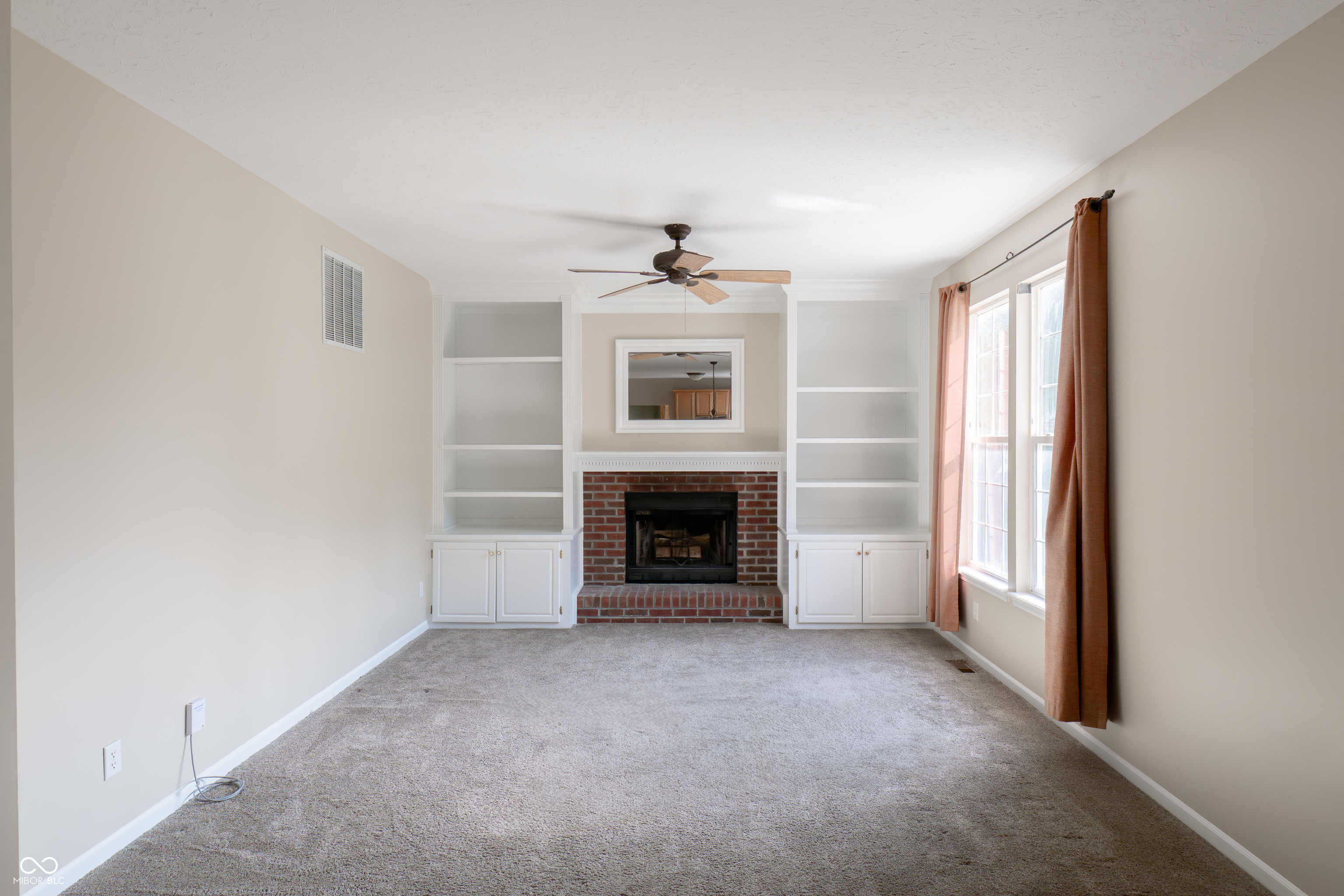 Carmel, Indiana, 46033, United States, 4 Bedrooms Bedrooms, ,4 BathroomsBathrooms,Residential,For Sale,1975371