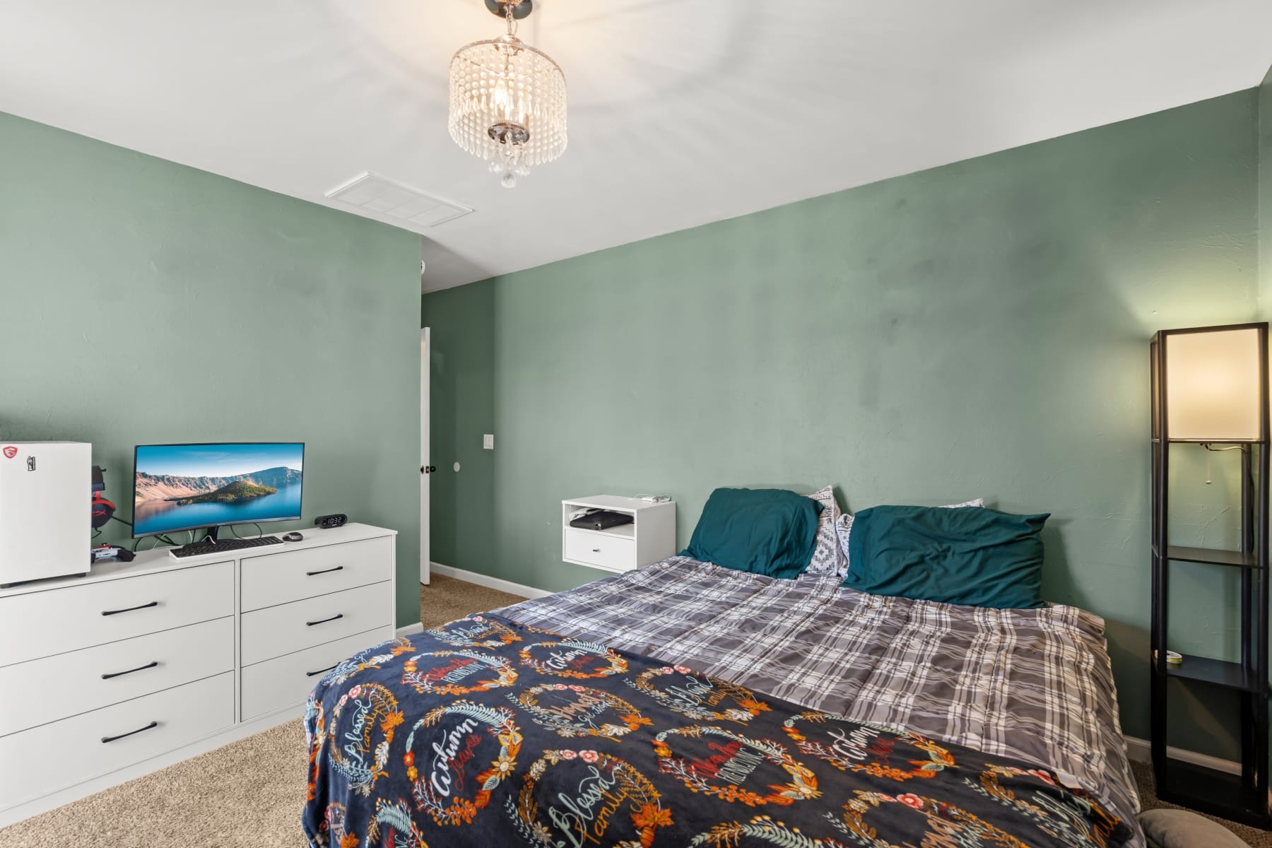  761 Hazel Street Central Point, OR 97502 - 物件實景