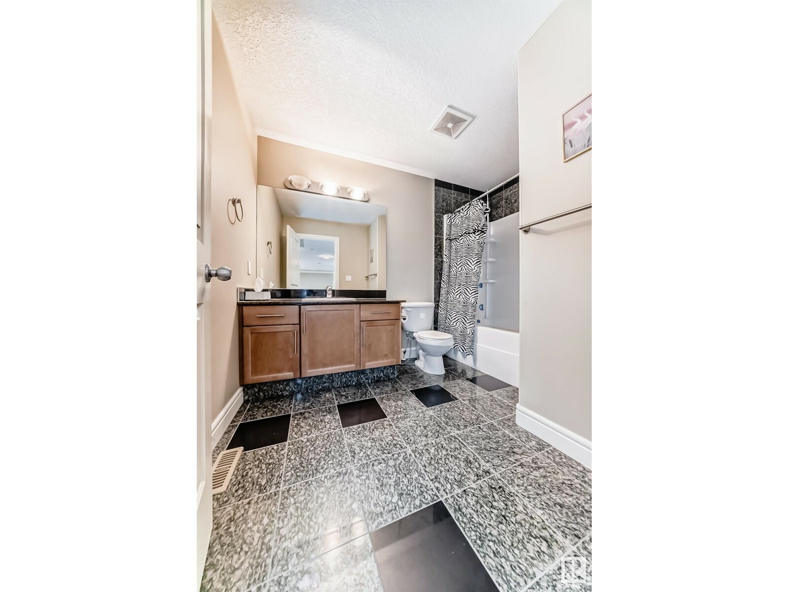 EDMONTON, Alberta, T5A 3V4, CA, 4 Bedrooms Bedrooms, ,4 BathroomsBathrooms,Residential,For Sale,1837785