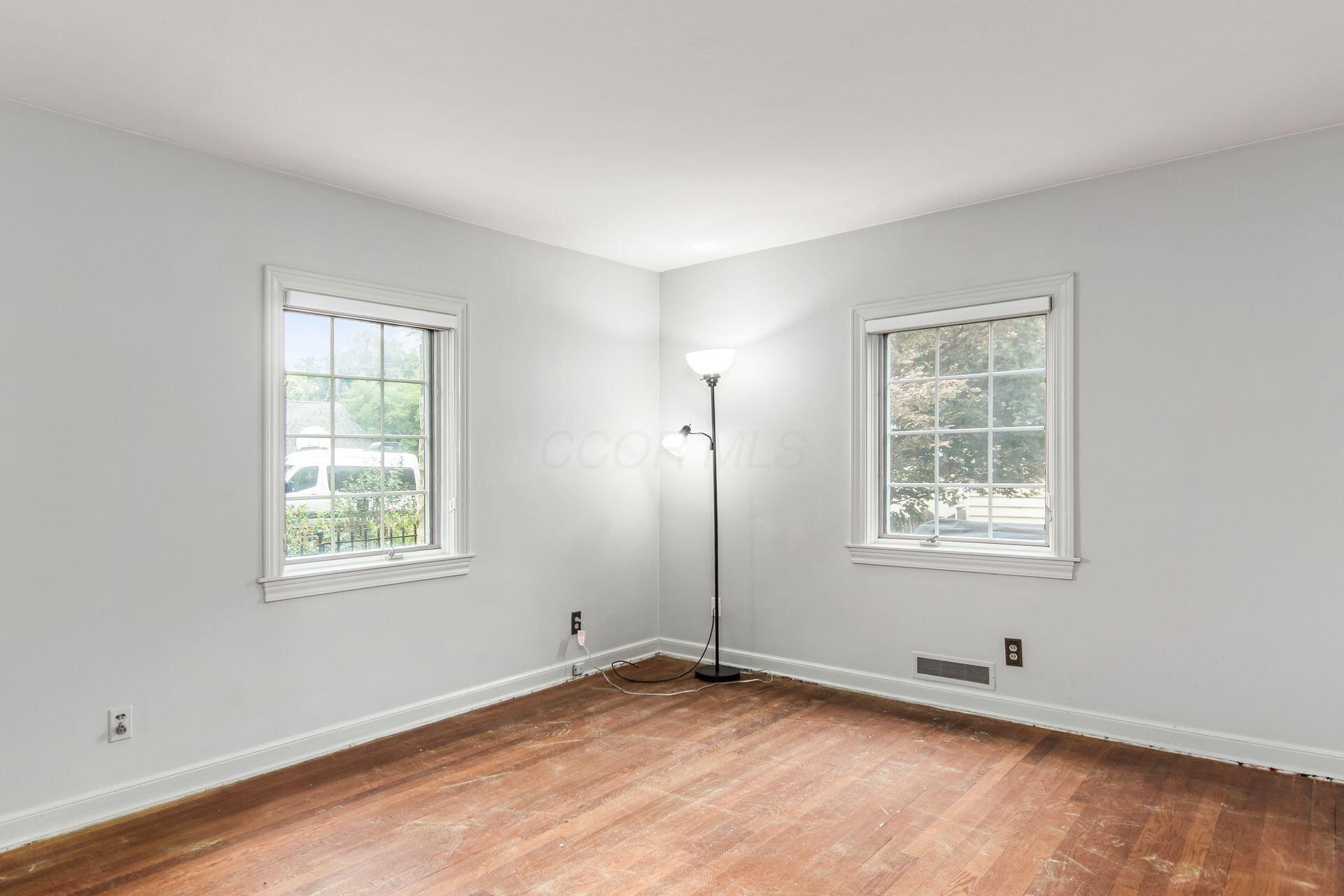 Bexley, Ohio, 43209, United States, 3 Bedrooms Bedrooms, ,2 BathroomsBathrooms,Residential,For Sale,1926362
