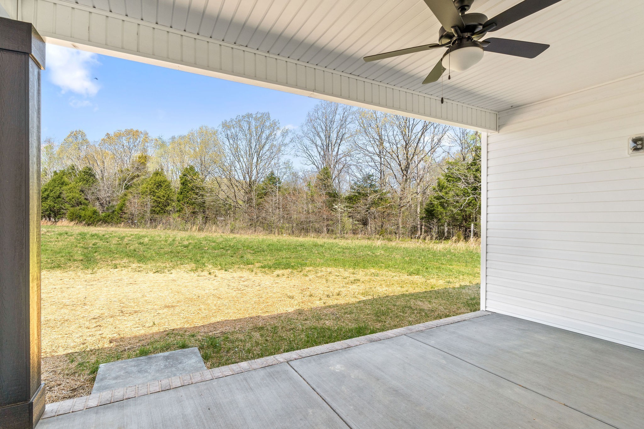 Southside, Tennessee, 37171, United States, 3 Bedrooms Bedrooms, ,3 BathroomsBathrooms,Residential,For Sale,1943540