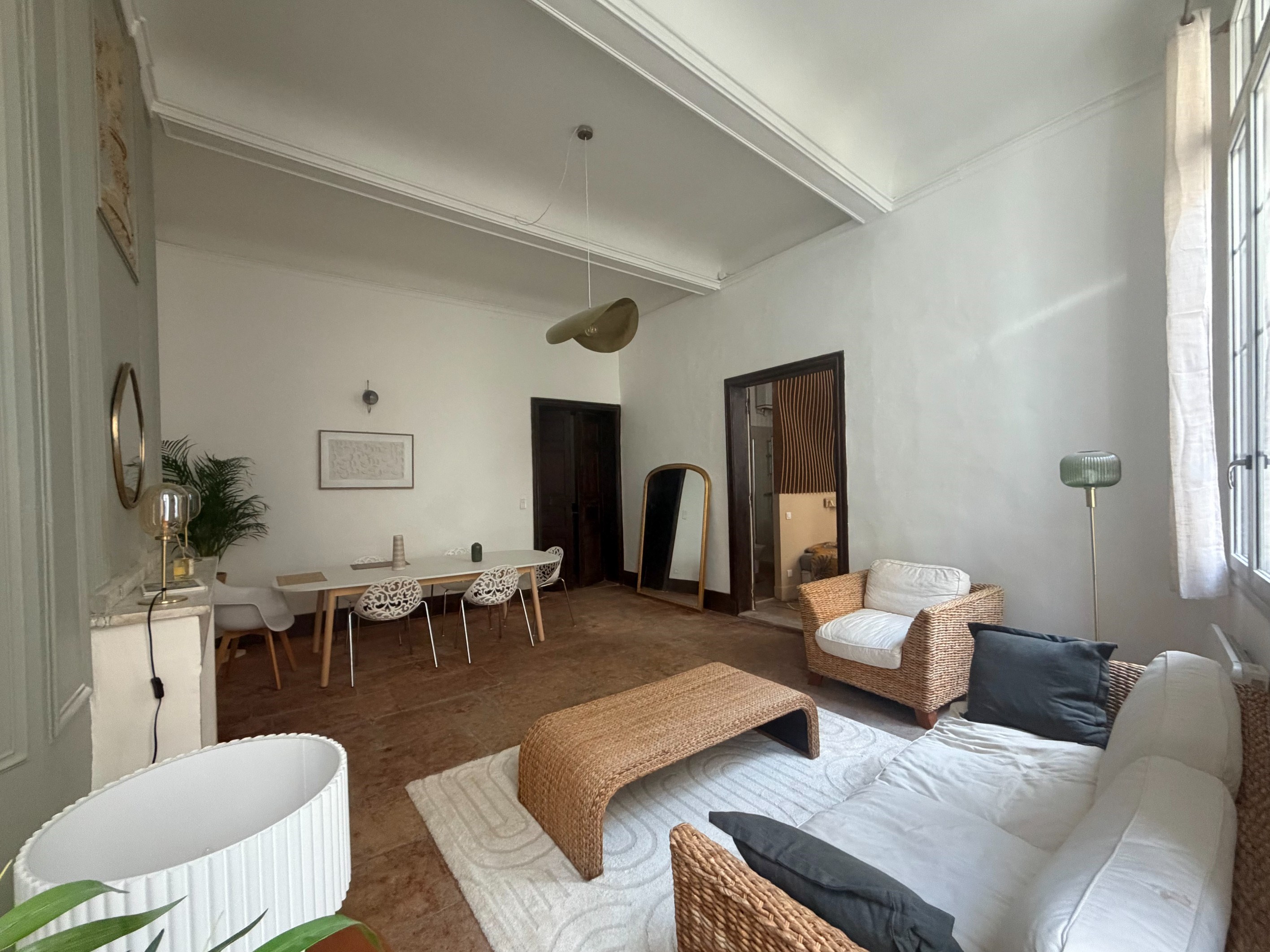  Superb renovation for this charming one-bedroom apartment... - 物件實景
