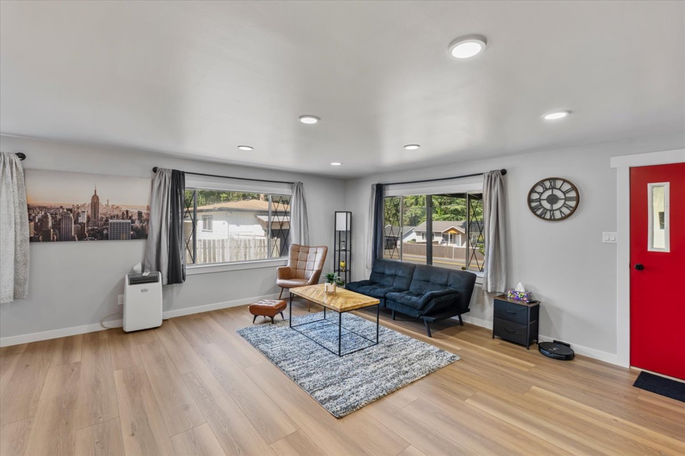  Modern Renton Bungalow - 物件實景