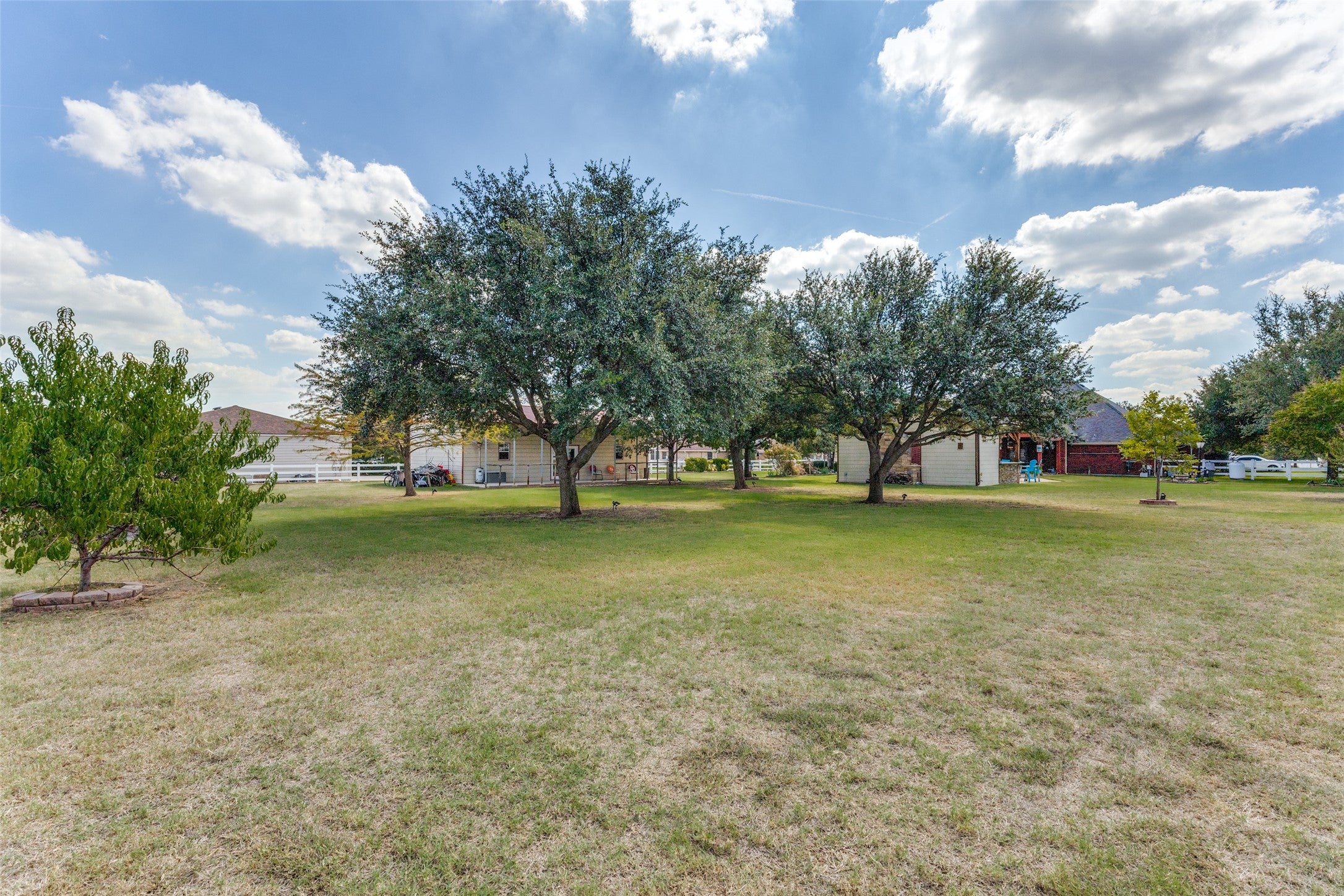 Haslet, Texas, 76052, United States, 4 Bedrooms Bedrooms, ,3 BathroomsBathrooms,Residential,For Sale,1975135