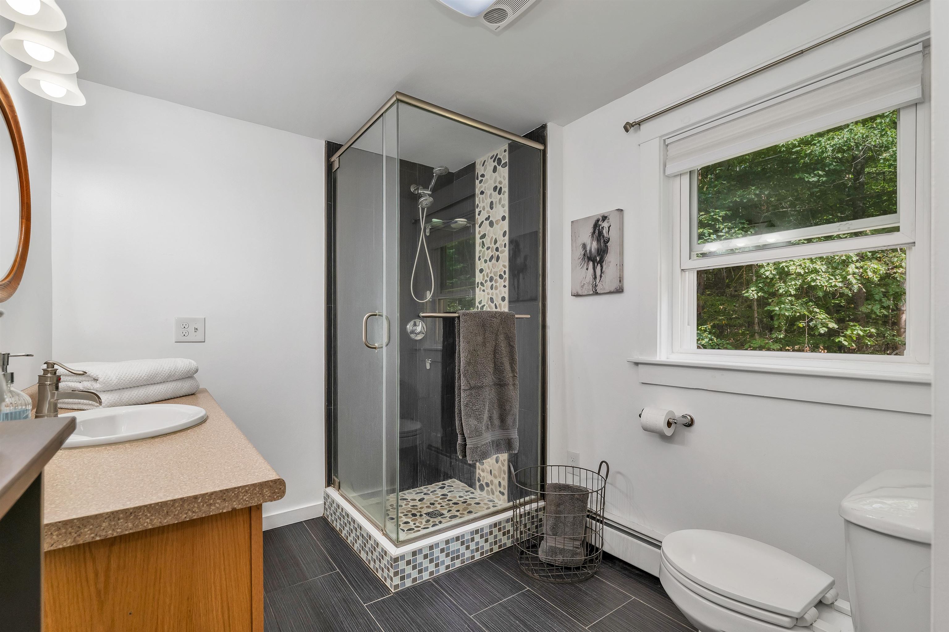 Enfield, New Hampshire, 03748, United States, 3 Bedrooms Bedrooms, ,2 BathroomsBathrooms,Residential,For Sale,1940095