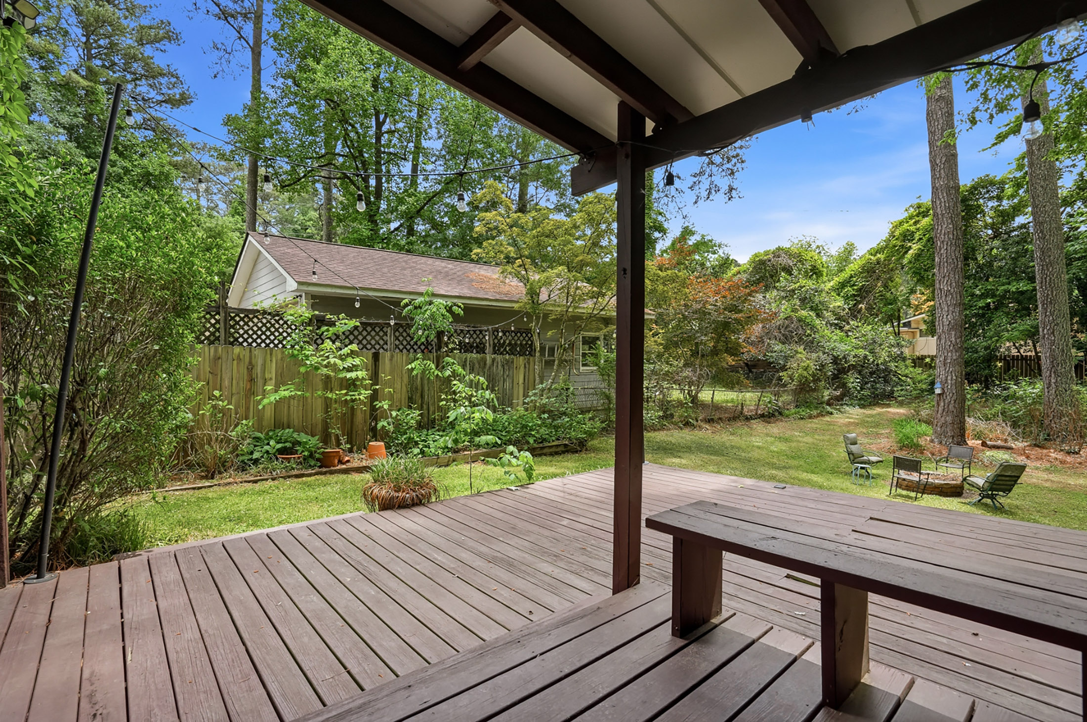  Charming Bungalow Tucked in Sought-After Lavista Park - 物件實景