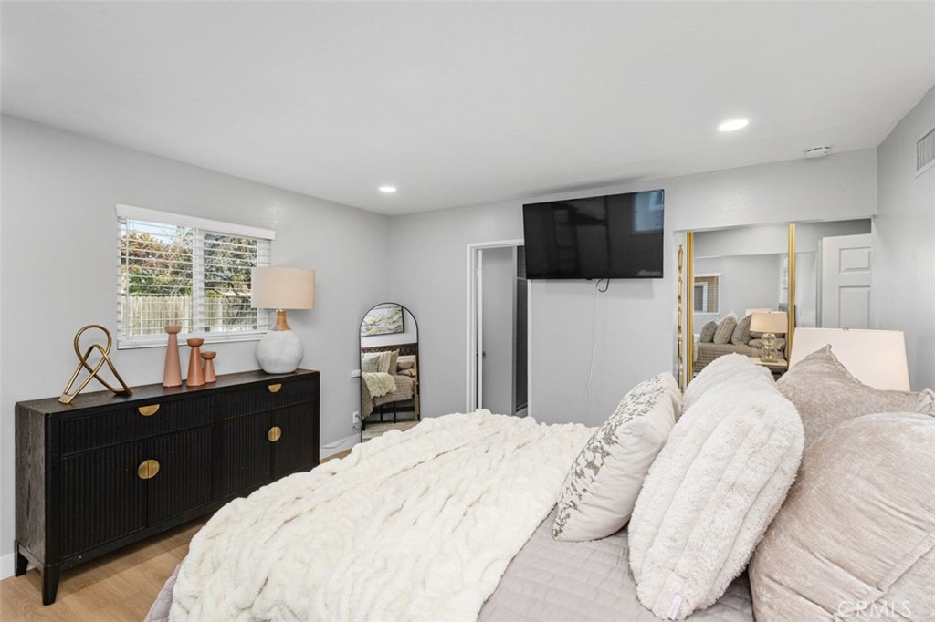 Orange, California, 92867, United States, 3 Bedrooms Bedrooms, ,2 BathroomsBathrooms,Residential,For Sale,1986314