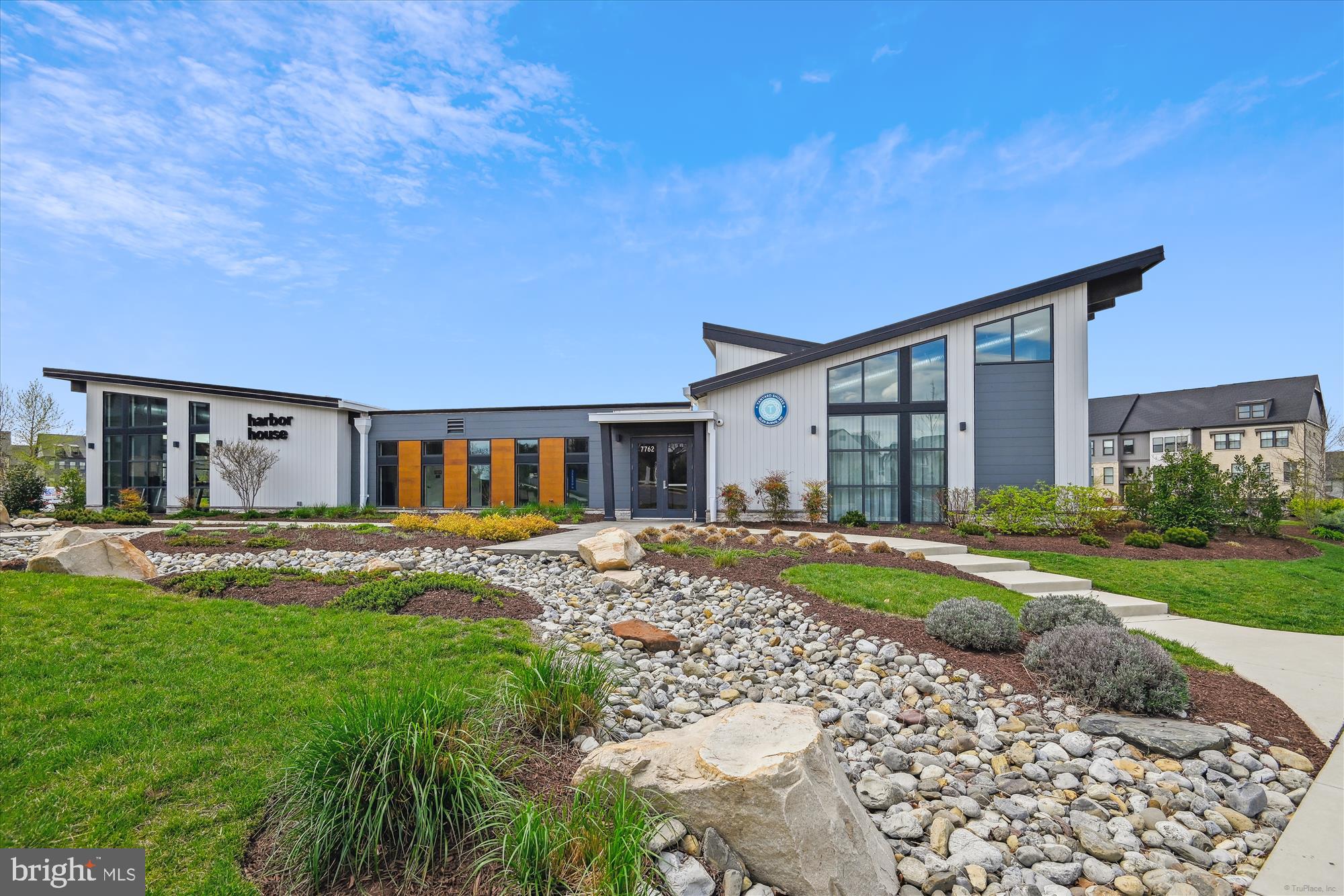 Glen Burnie, Maryland, 21060, United States, 4 Bedrooms Bedrooms, ,4 BathroomsBathrooms,Residential,For Sale,2010284