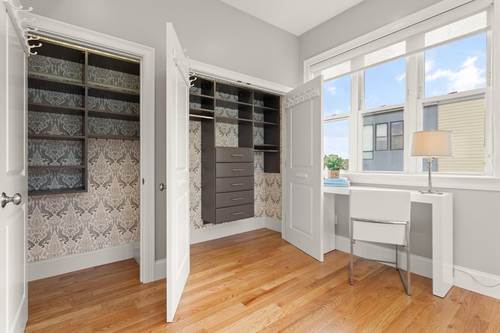 Boston, Massachusetts, 02127, United States, 2 Bedrooms Bedrooms, ,2 BathroomsBathrooms,Residential,For Sale,1890811