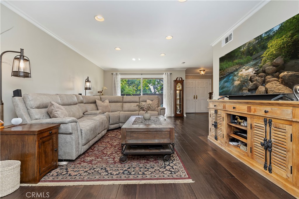 Sierra Madre, California, 91024, United States, 2 Bedrooms Bedrooms, ,3 BathroomsBathrooms,Residential,For Sale,1992859