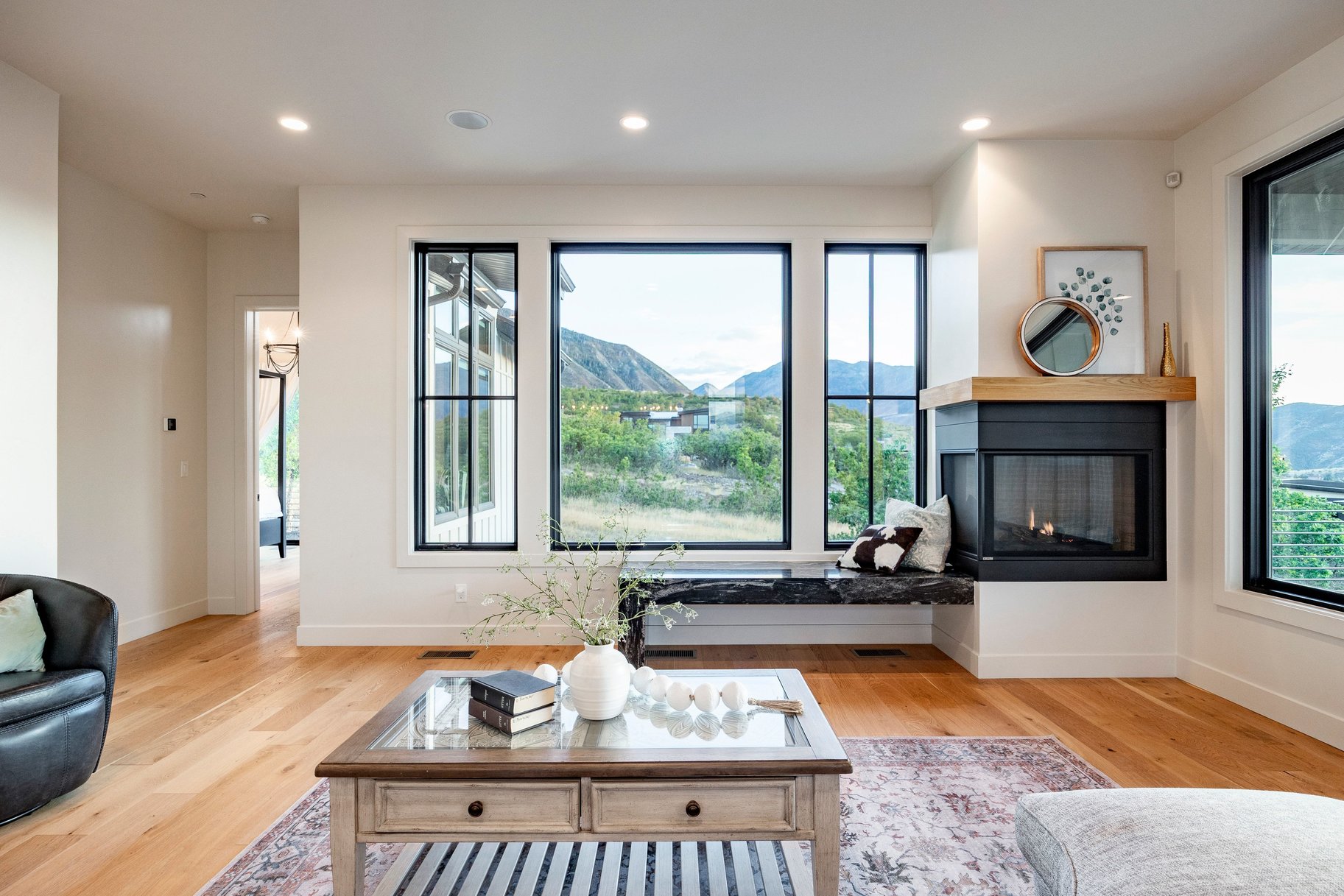  Custom-Home Quality Without the Custom-Home Wait - 物件實景