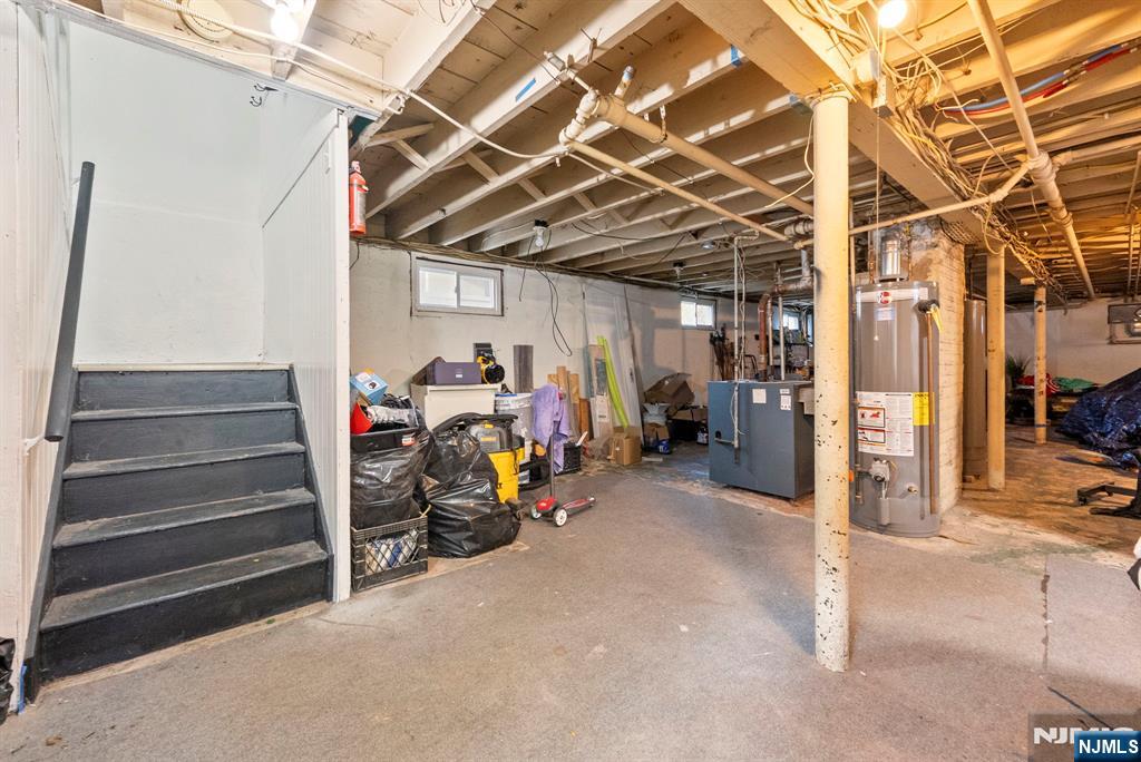 Rutherford, New Jersey, 07070, United States, 4 Bedrooms Bedrooms, ,2 BathroomsBathrooms,Residential,For Sale,1977707