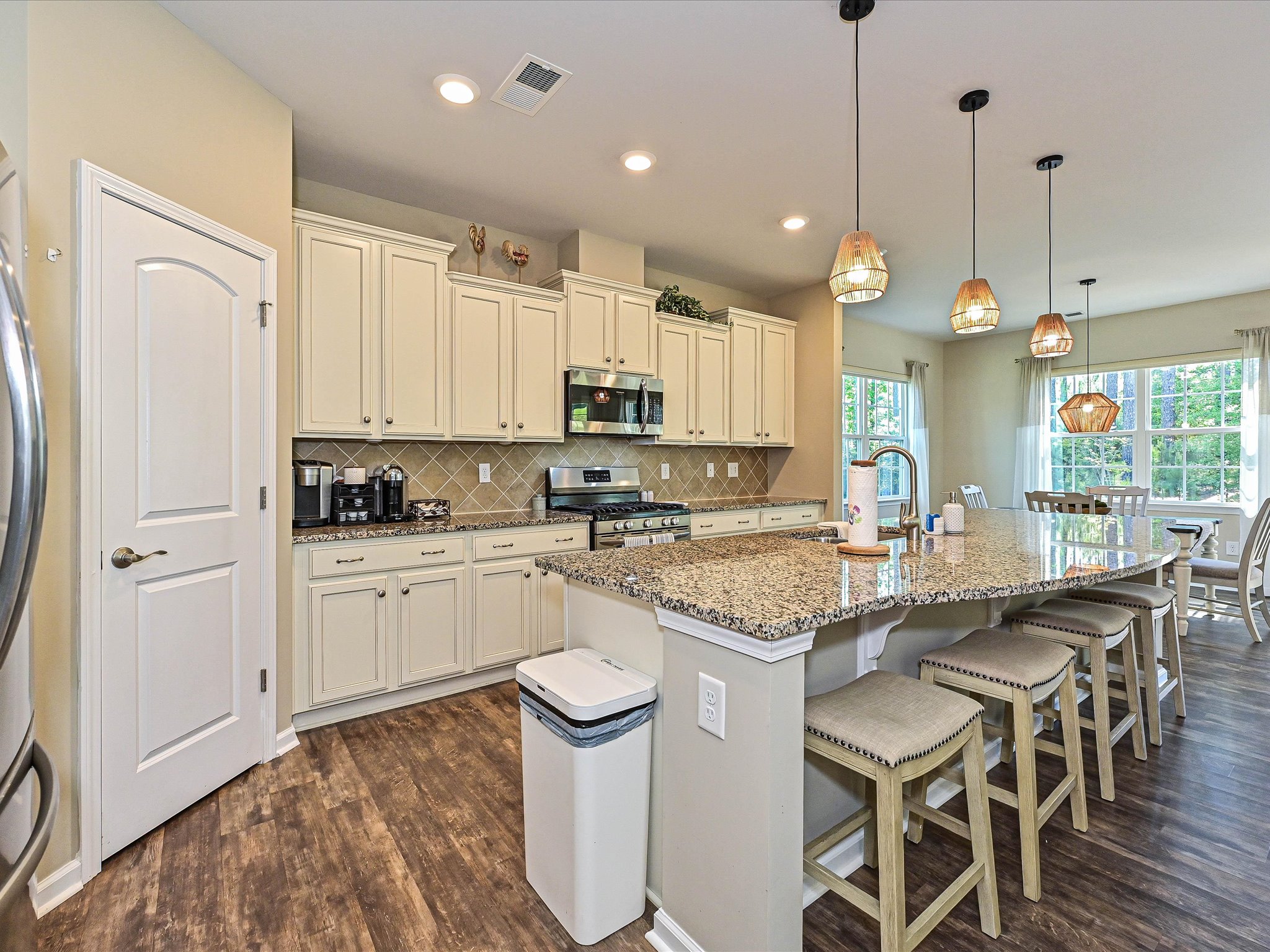 Mount Holly, North Carolina, 28120, United States, 4 Bedrooms Bedrooms, ,3 BathroomsBathrooms,Residential,For Sale,2049218
