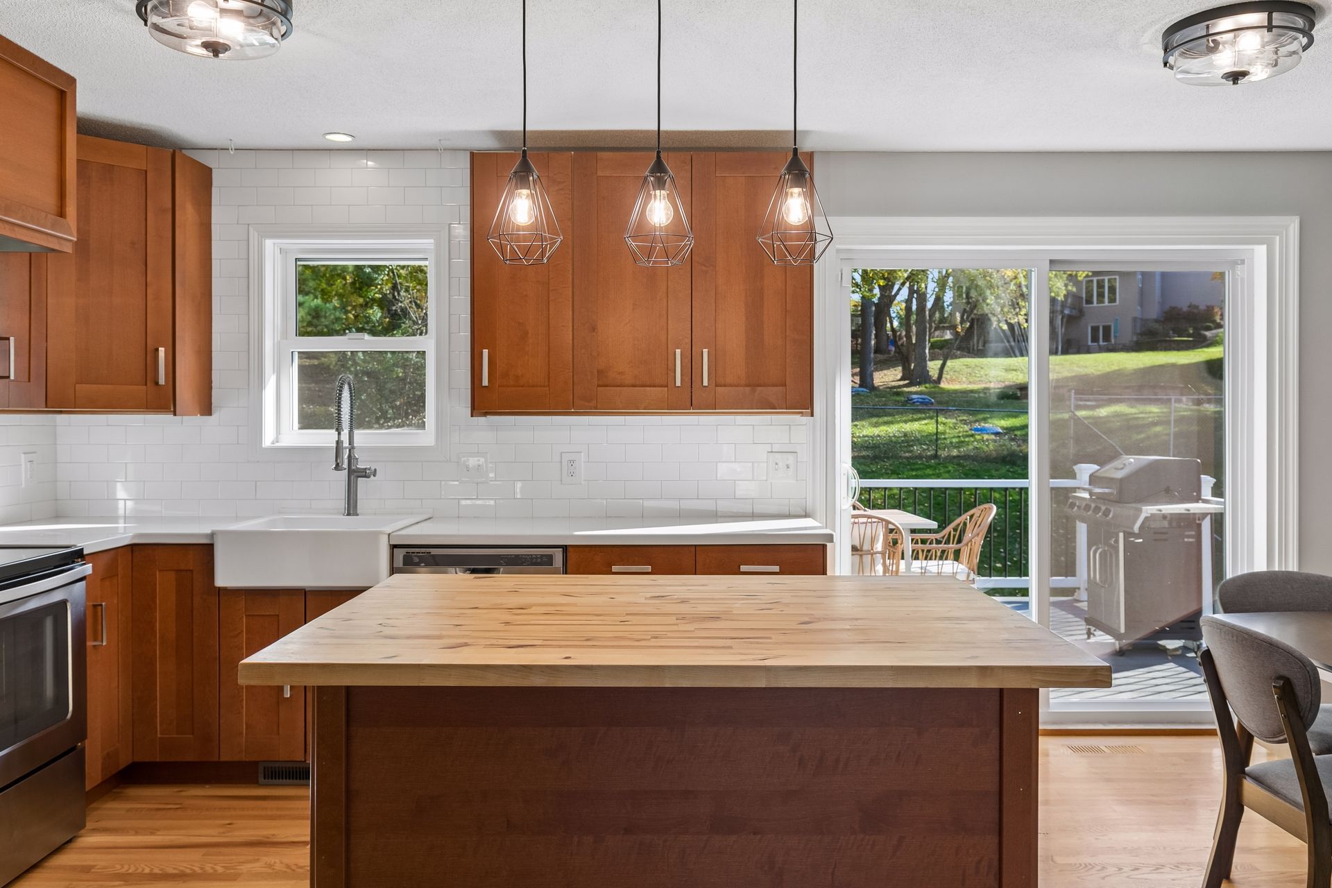  A Light-Filled Home Near Rolling Oaks Park - 物件實景