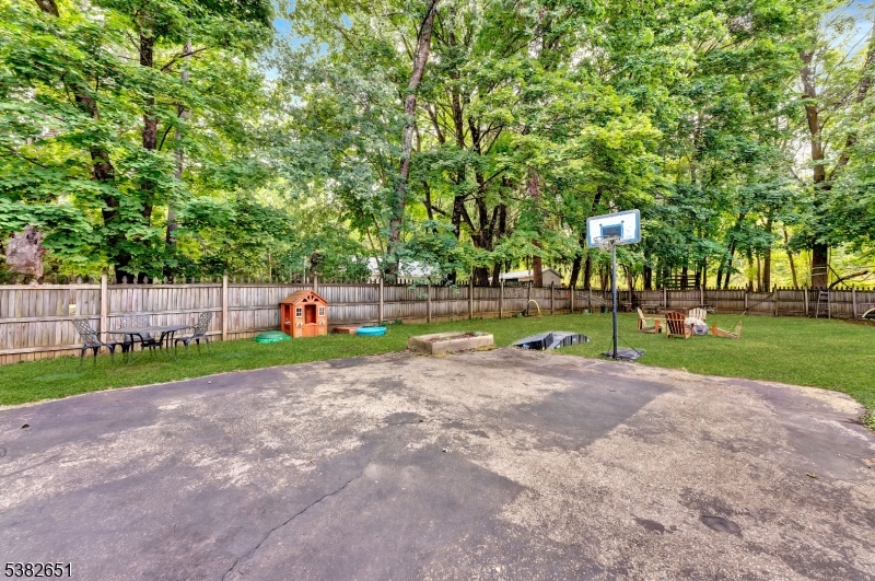 Califon Boro, New Jersey, 07830, United States, 3 Bedrooms Bedrooms, ,2 BathroomsBathrooms,Residential,For Sale,1958748