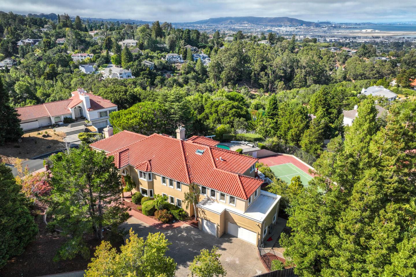 Hillsborough, California, 94010, United States, 5 Bedrooms Bedrooms, ,5 BathroomsBathrooms,Residential,For Sale,1940320