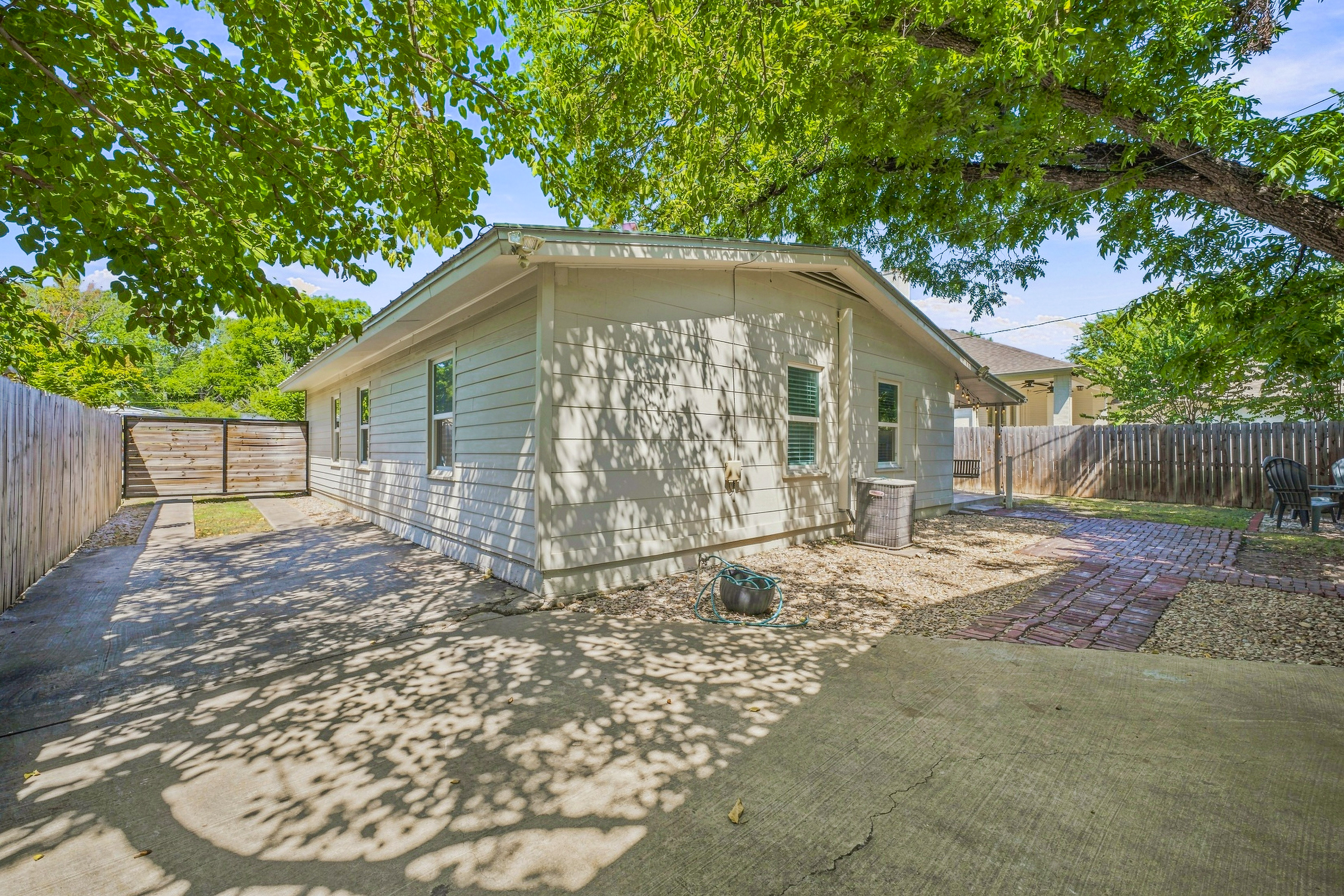  5881 Tracyne Drive, Westworth Village, TX, 76114 - 物件實景