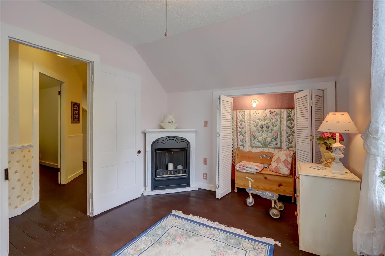 Nevada City, California, 95959, United States, 4 Bedrooms Bedrooms, ,2 BathroomsBathrooms,Residential,For Sale,1983992